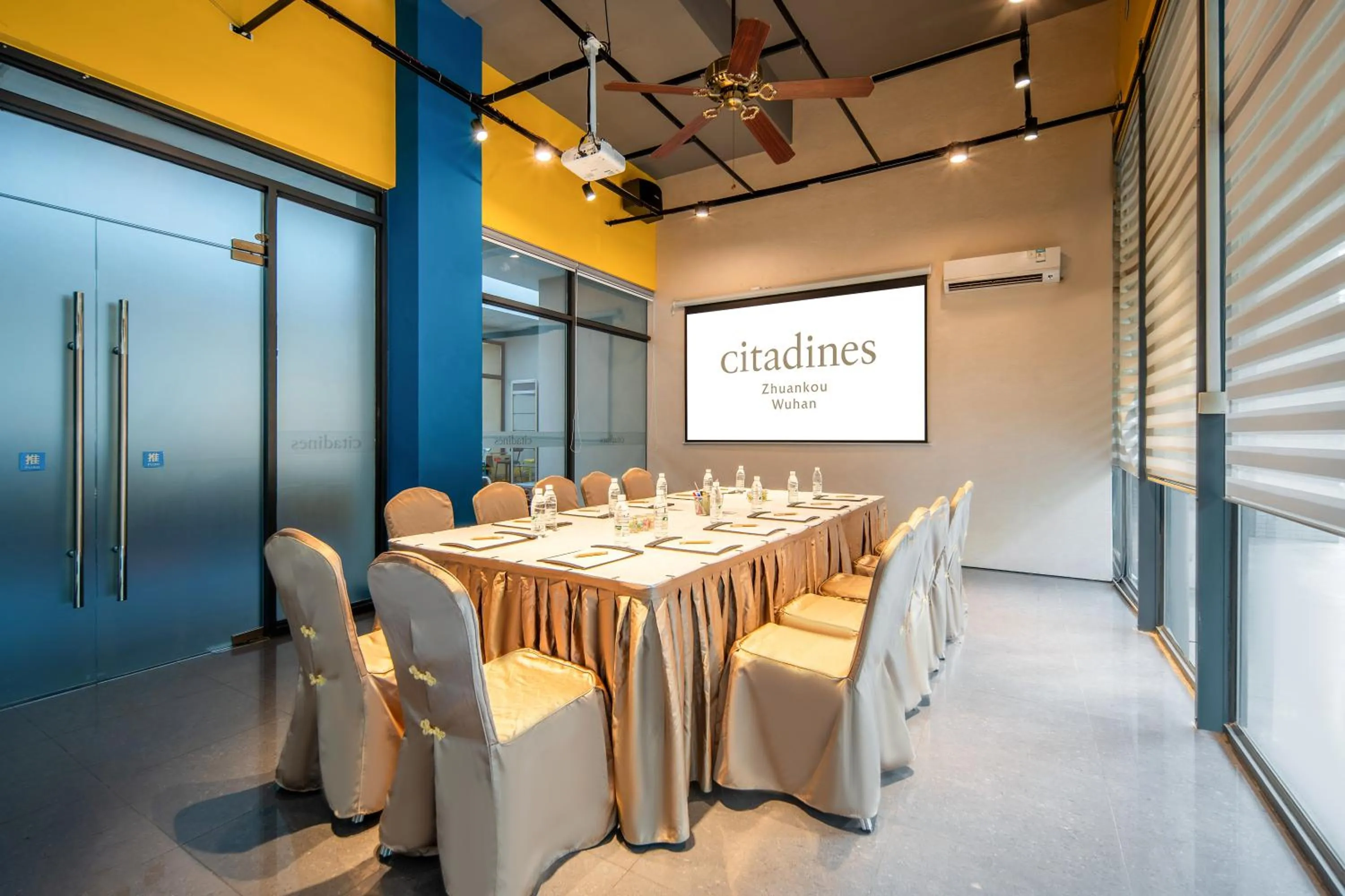 Meeting/conference room in Citadines Zhuankou Wuhan