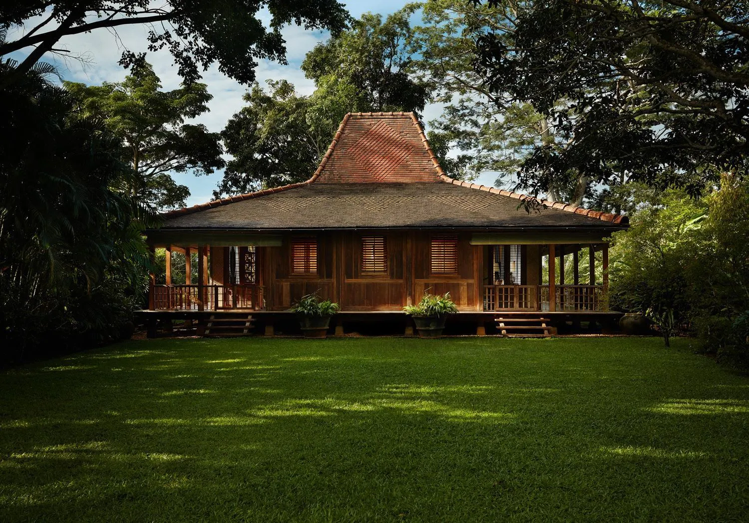 Property building in Kahanda Kanda