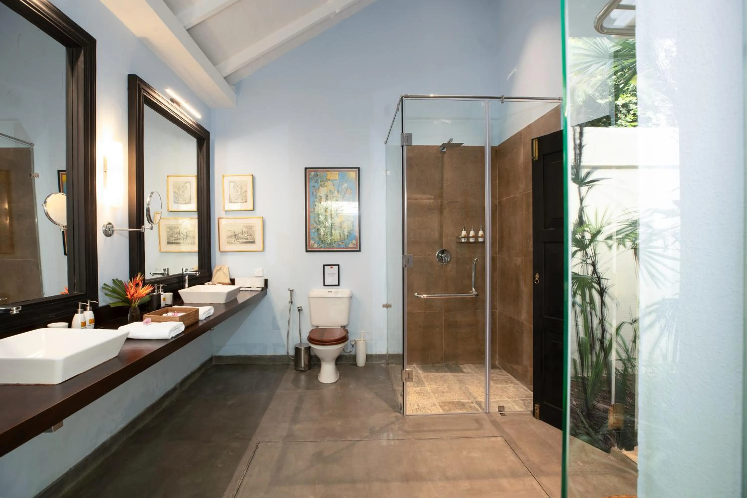 Bathroom in Kahanda Kanda