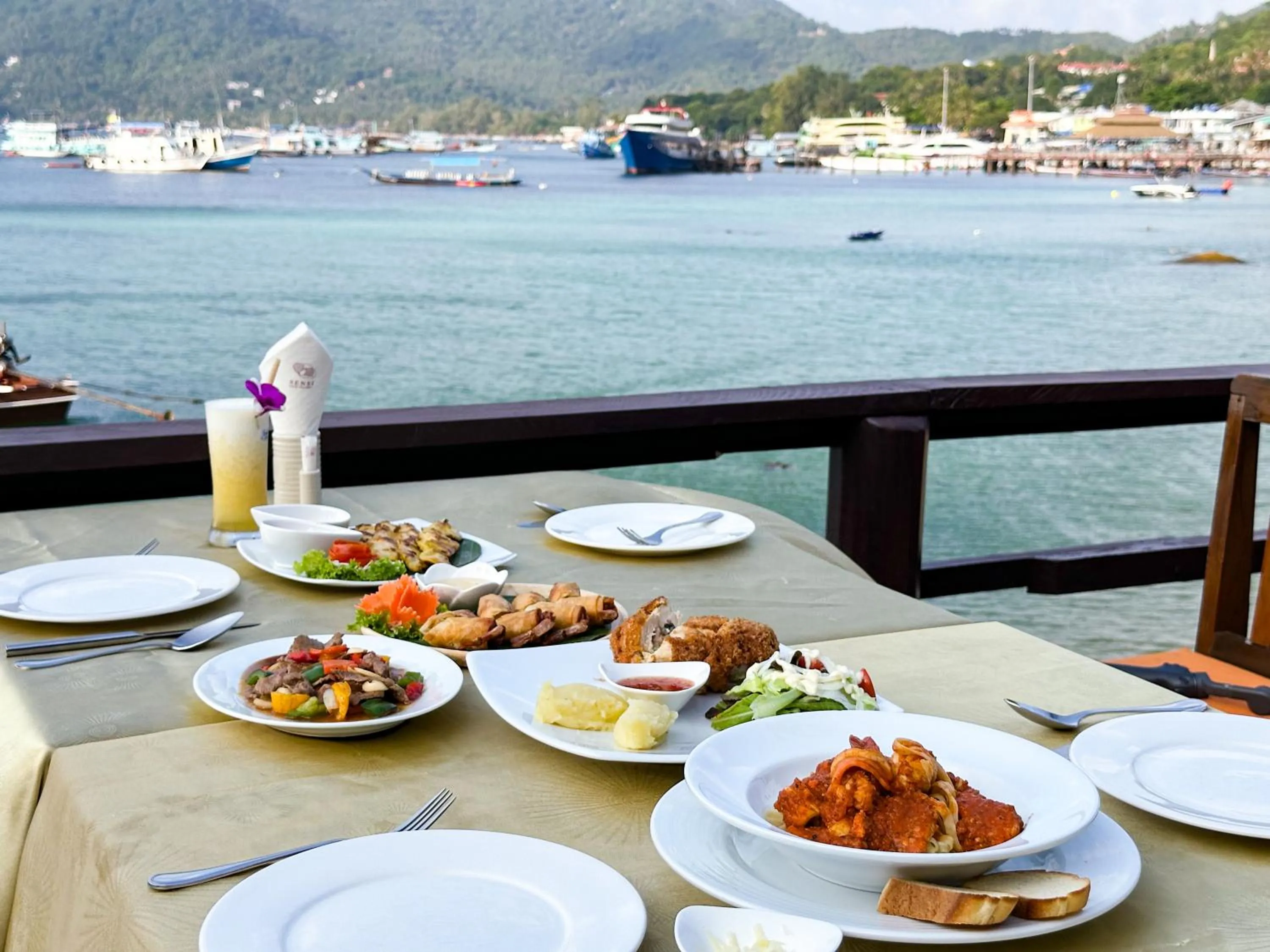 Restaurant/places to eat in Sensi Paradise Beach Resort