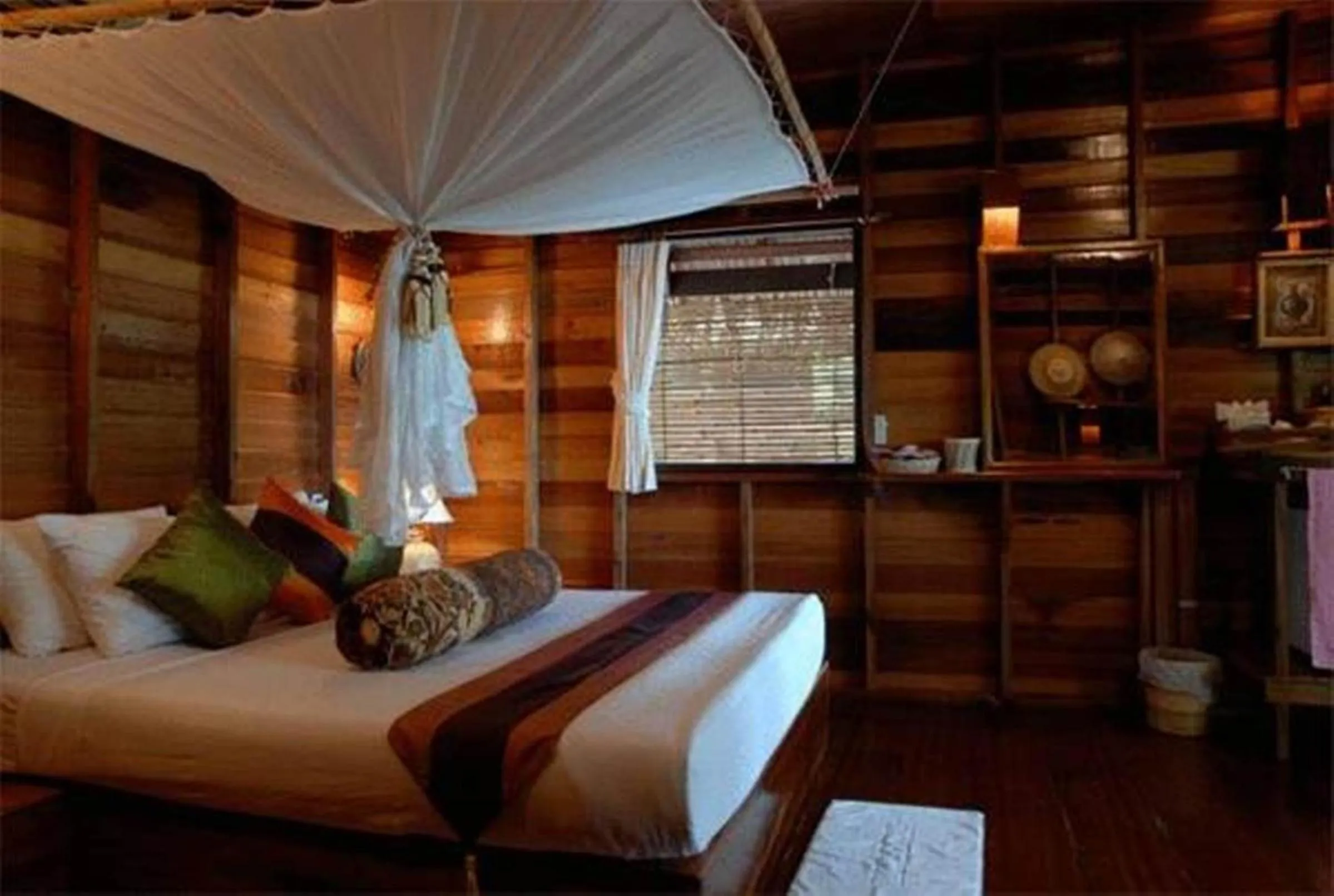 Bedroom, Bed in Sensi Paradise Beach Resort