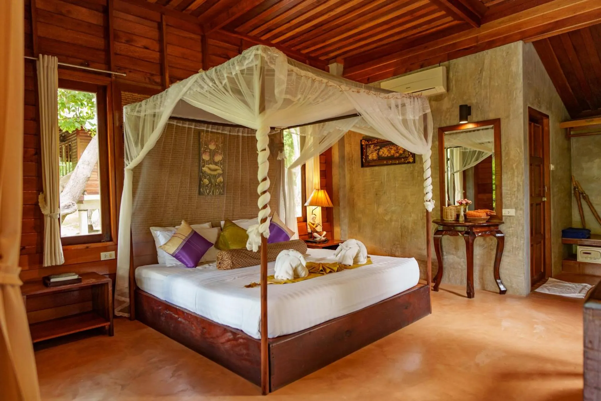 Bed in Sensi Paradise Beach Resort