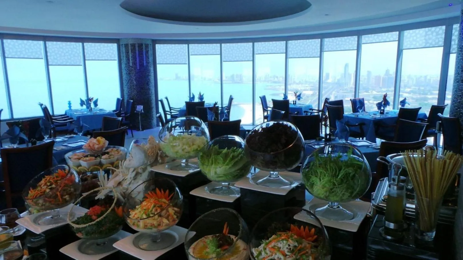 Restaurant/places to eat in Costa Del Sol Hotel by Arabian Link