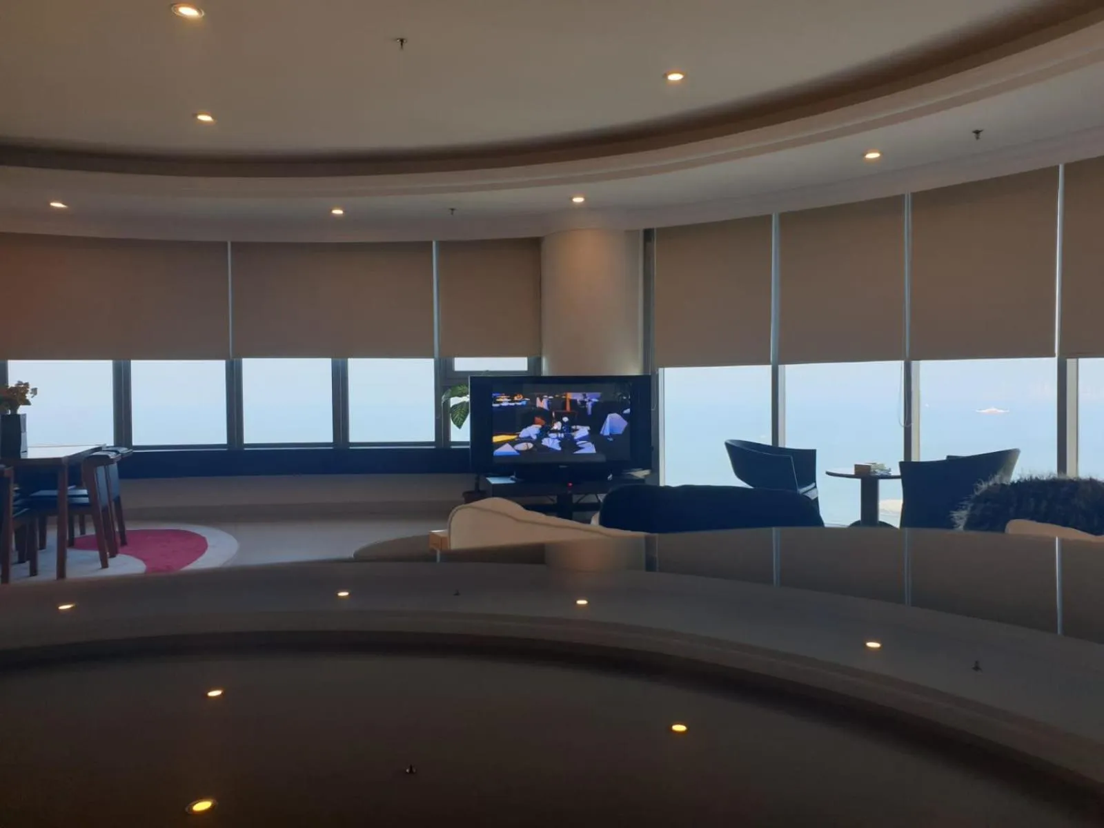 Living room in Costa Del Sol Hotel by Arabian Link