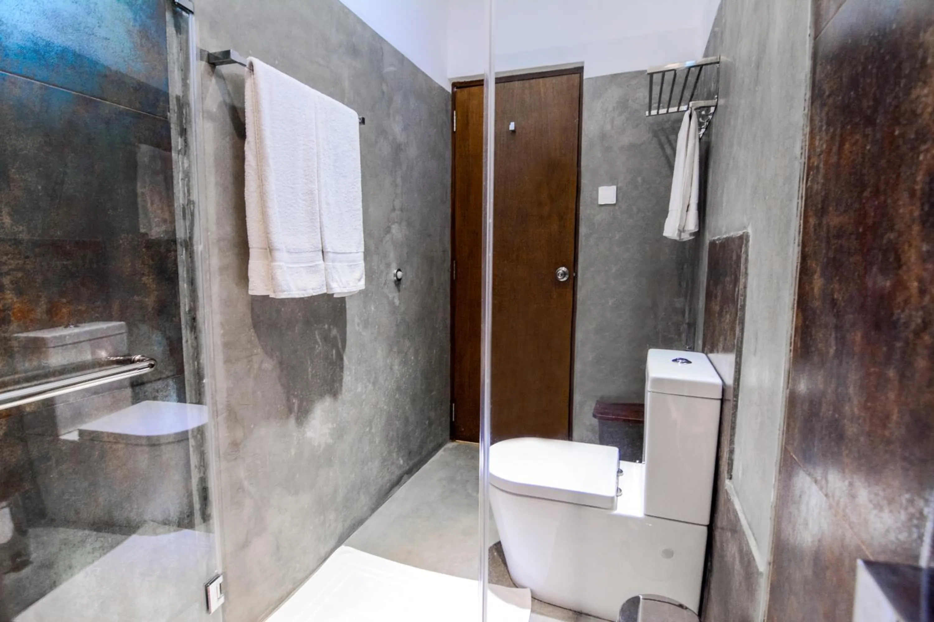 Toilet in Arana Yala