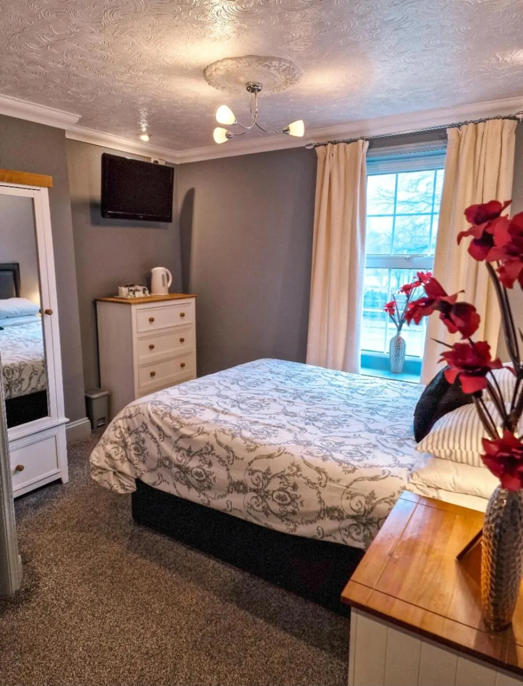 TV and multimedia, Bed in The Andel