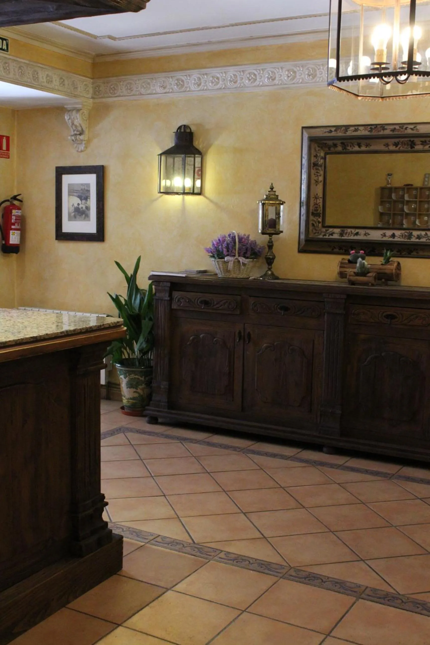 Lobby or reception in Hostal Maria Ronda