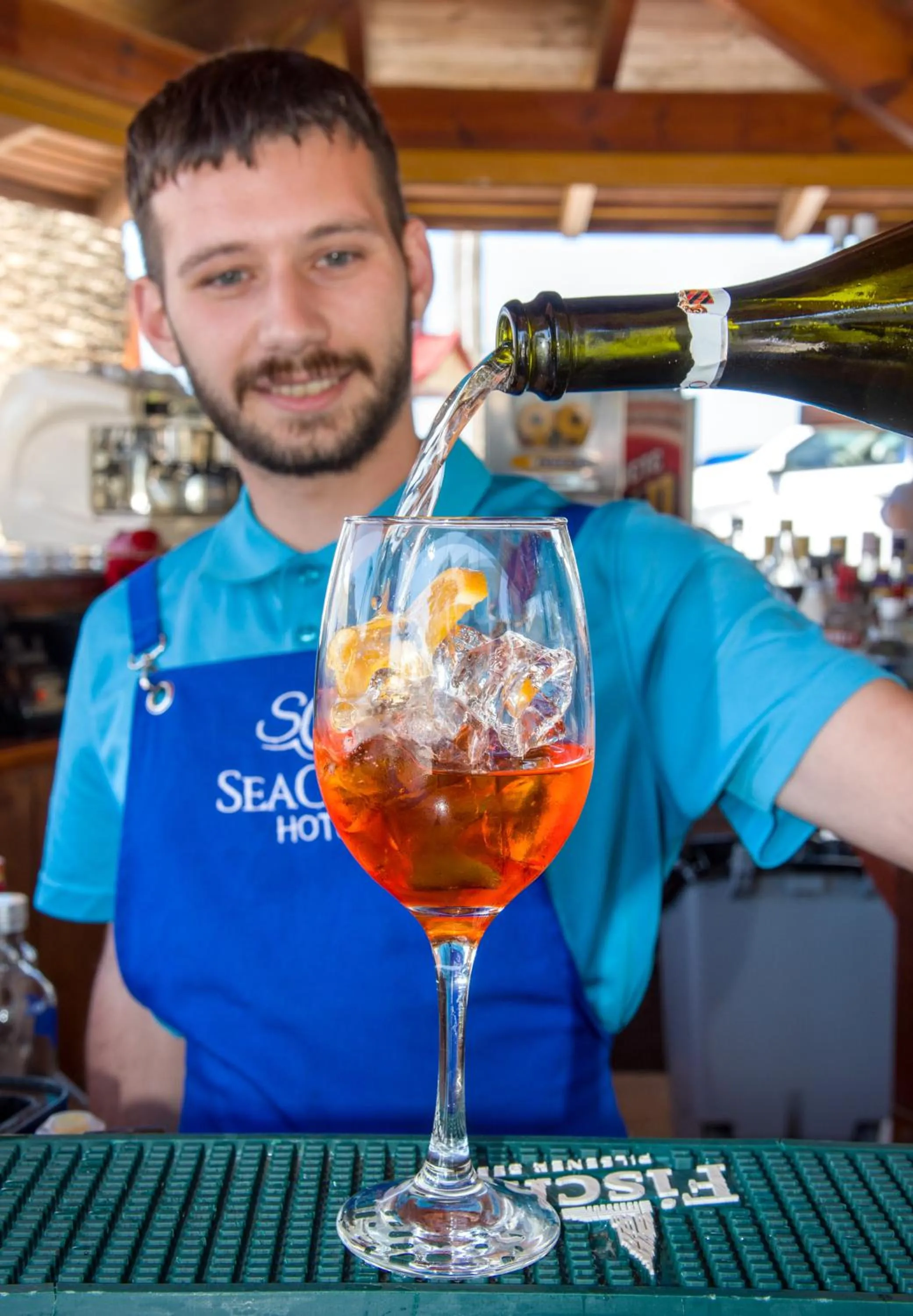 Food and drinks in Kalyves Beach Hotel