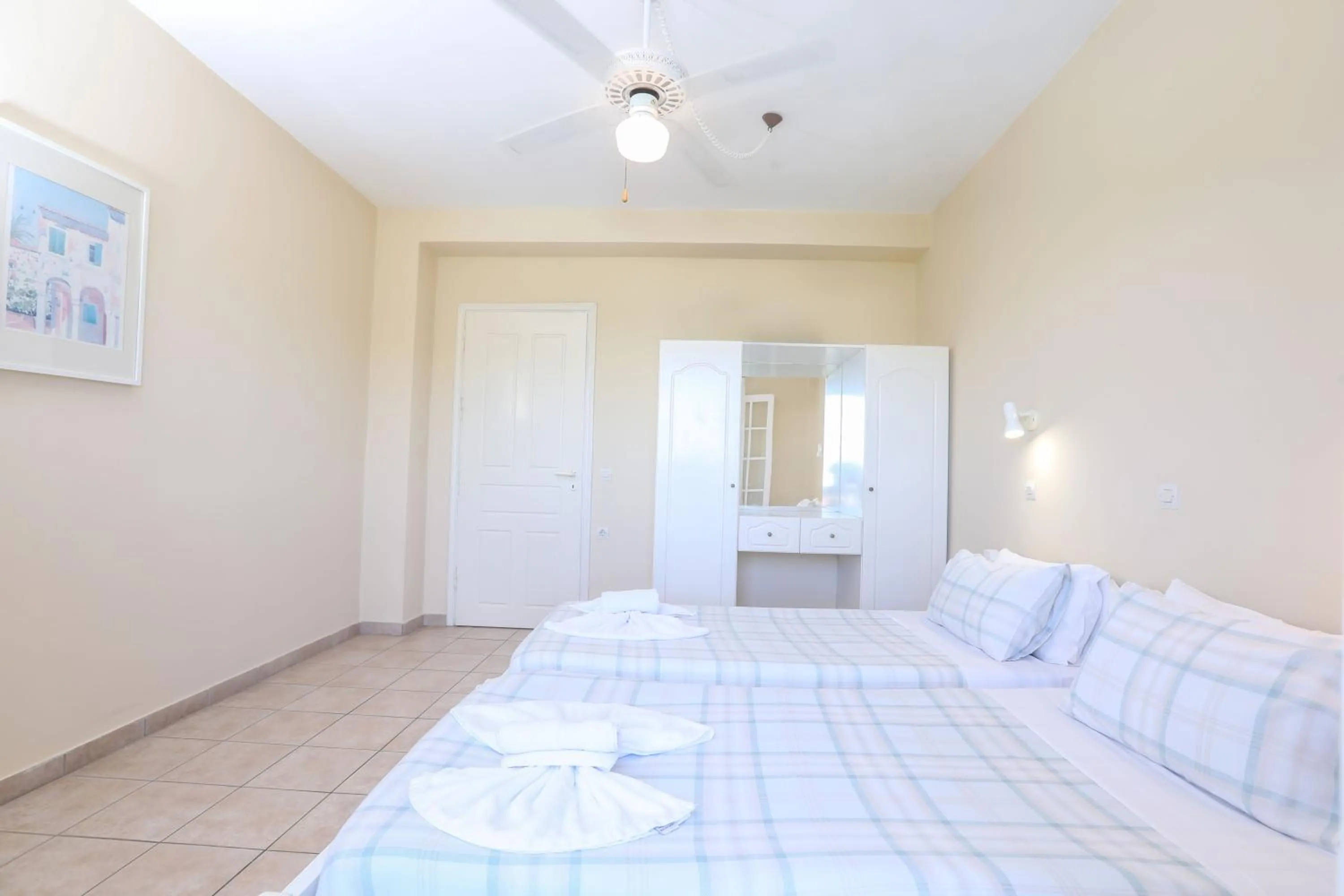 Bed in The Mayflower Studios & Apartments