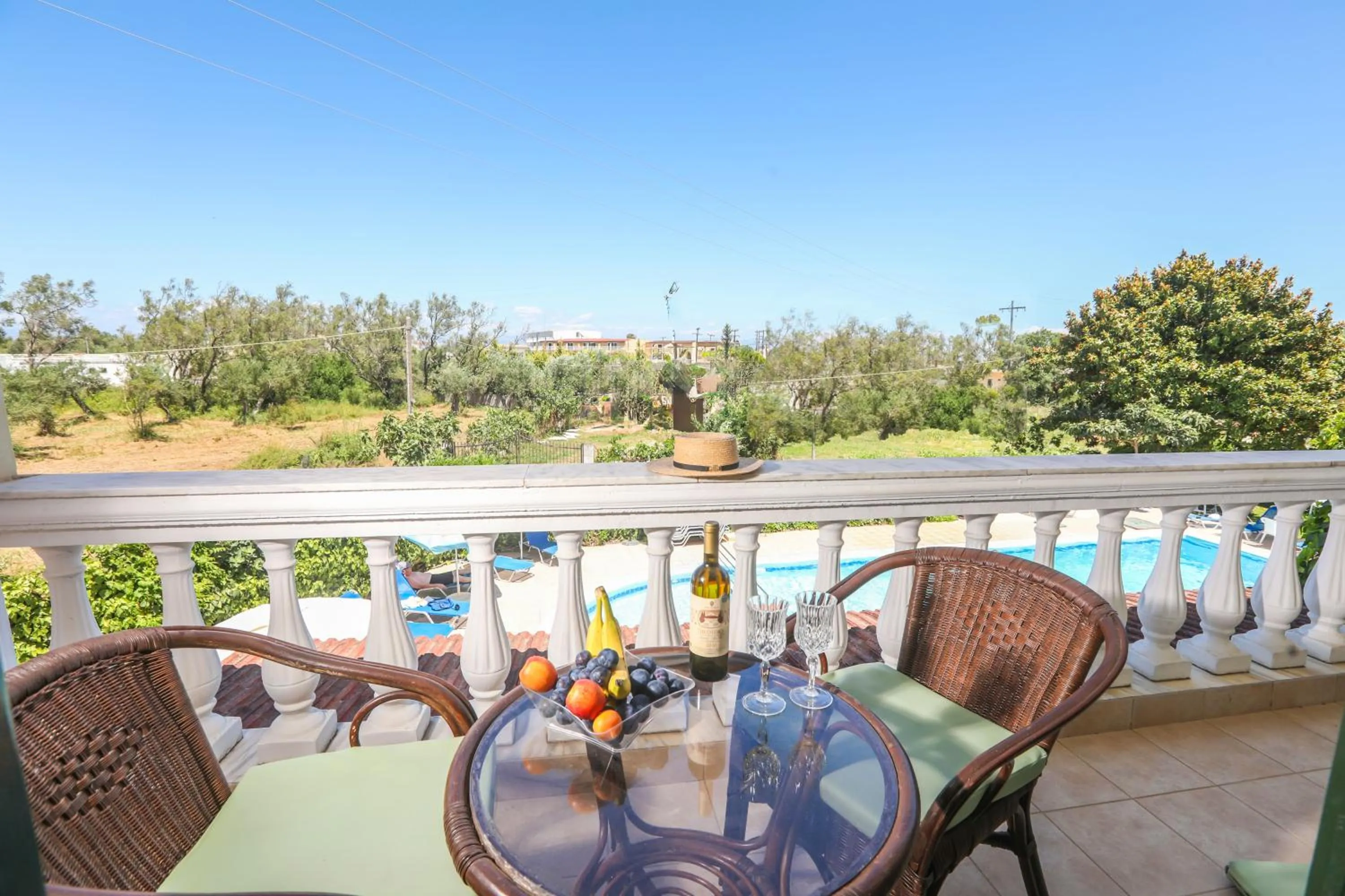 The Mayflower Studios & Apartments