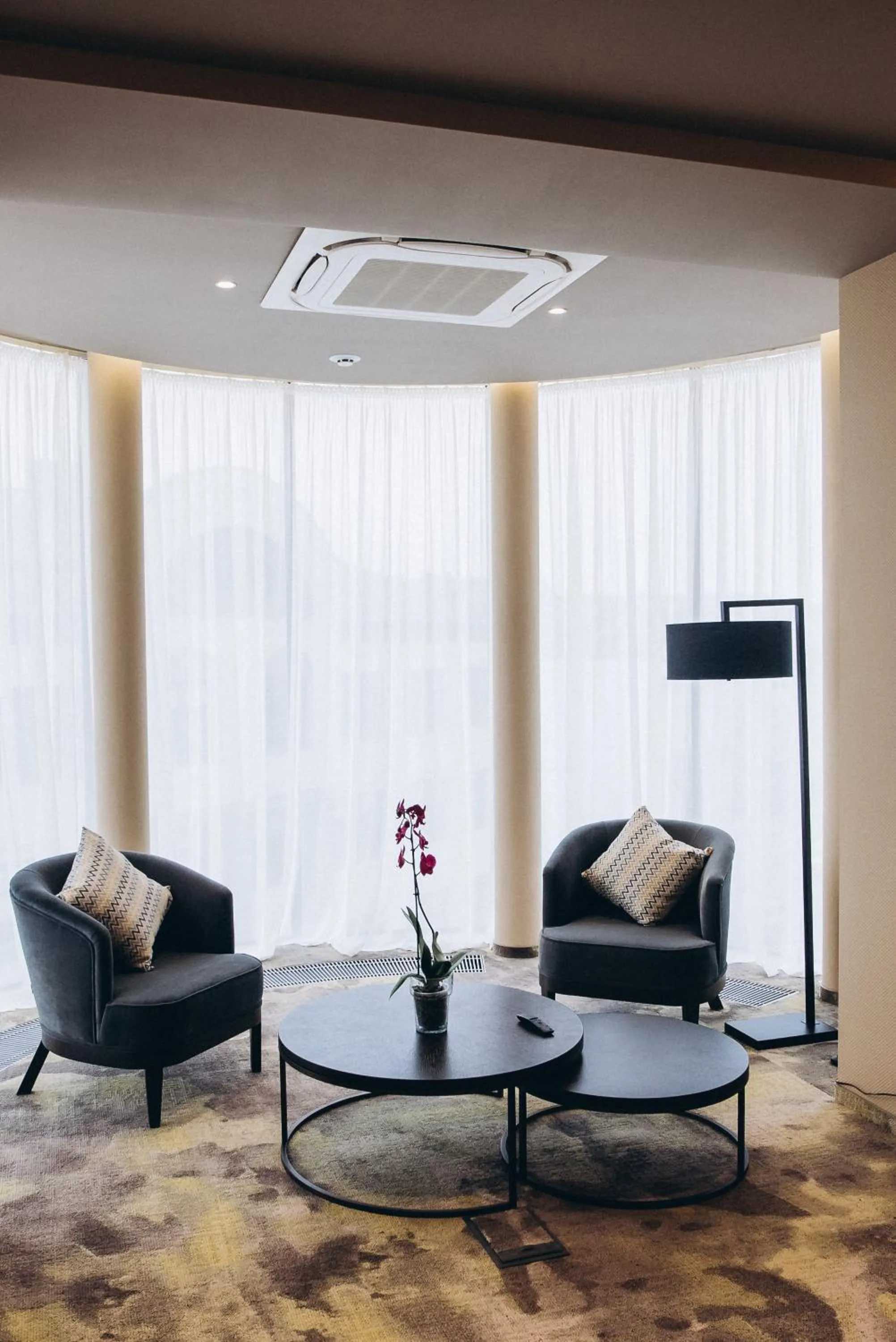 Communal lounge/ TV room in Noble Boutique Hotel