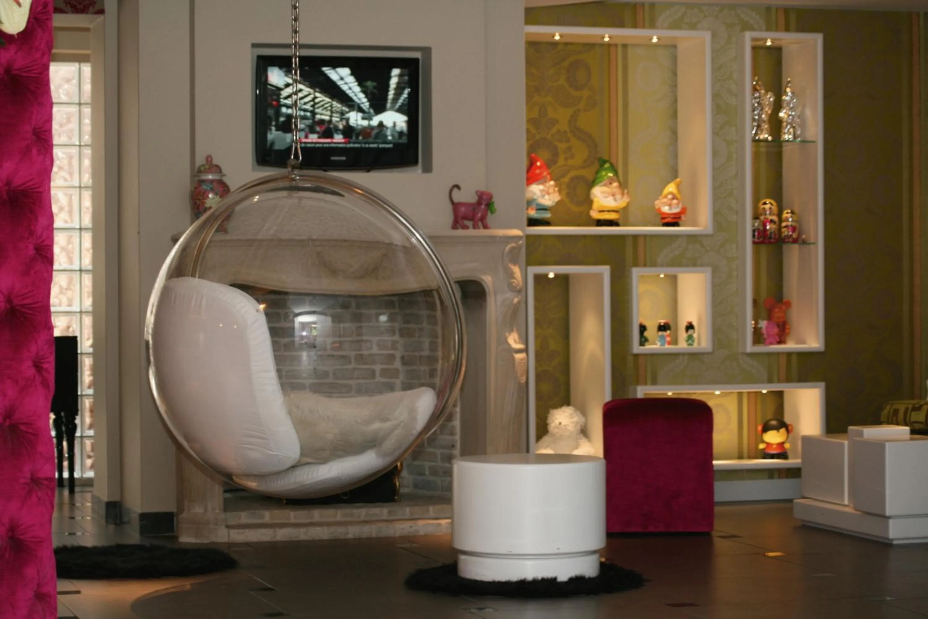 Decorative detail in Servotel Castagniers