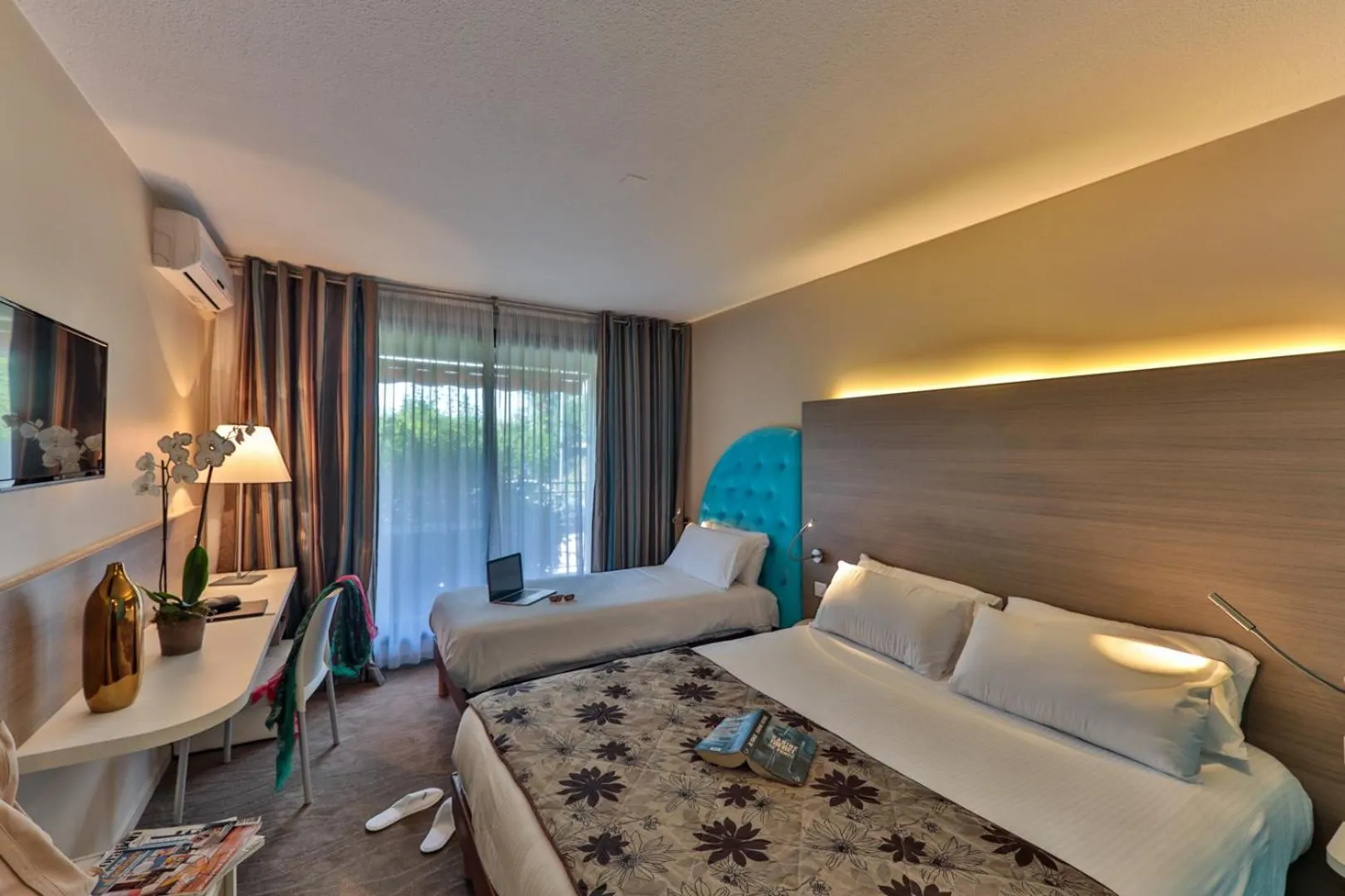 Bedroom, Bed in Servotel Castagniers