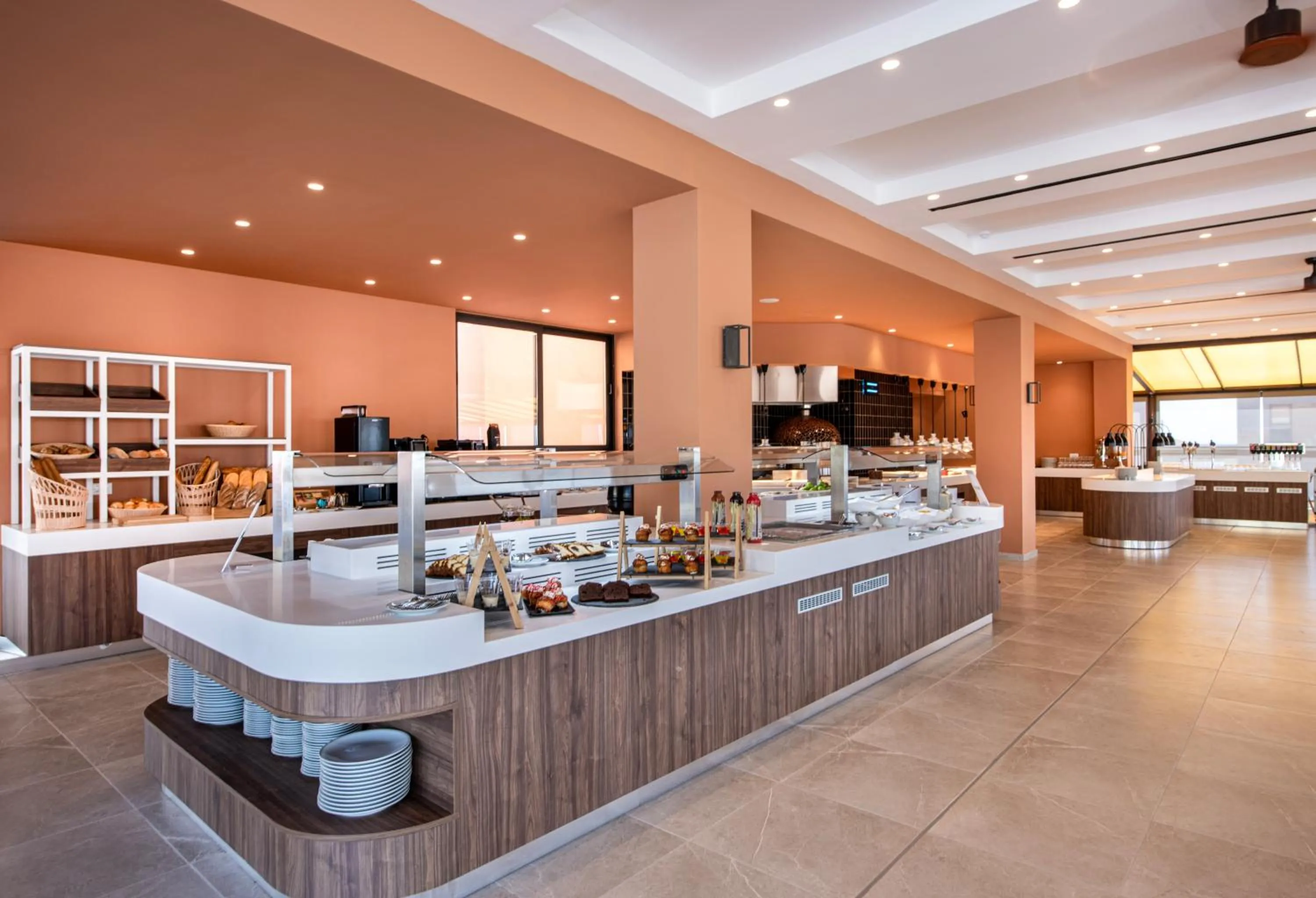 Restaurant/places to eat in Kiani Beach Resort Family All Inclusive