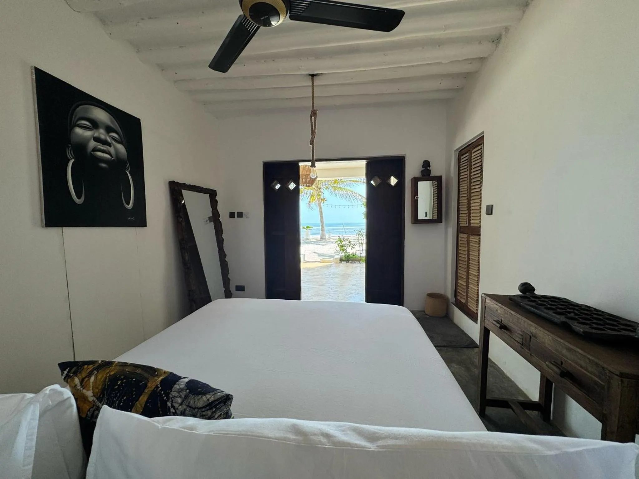 Bed in Mango Beach House