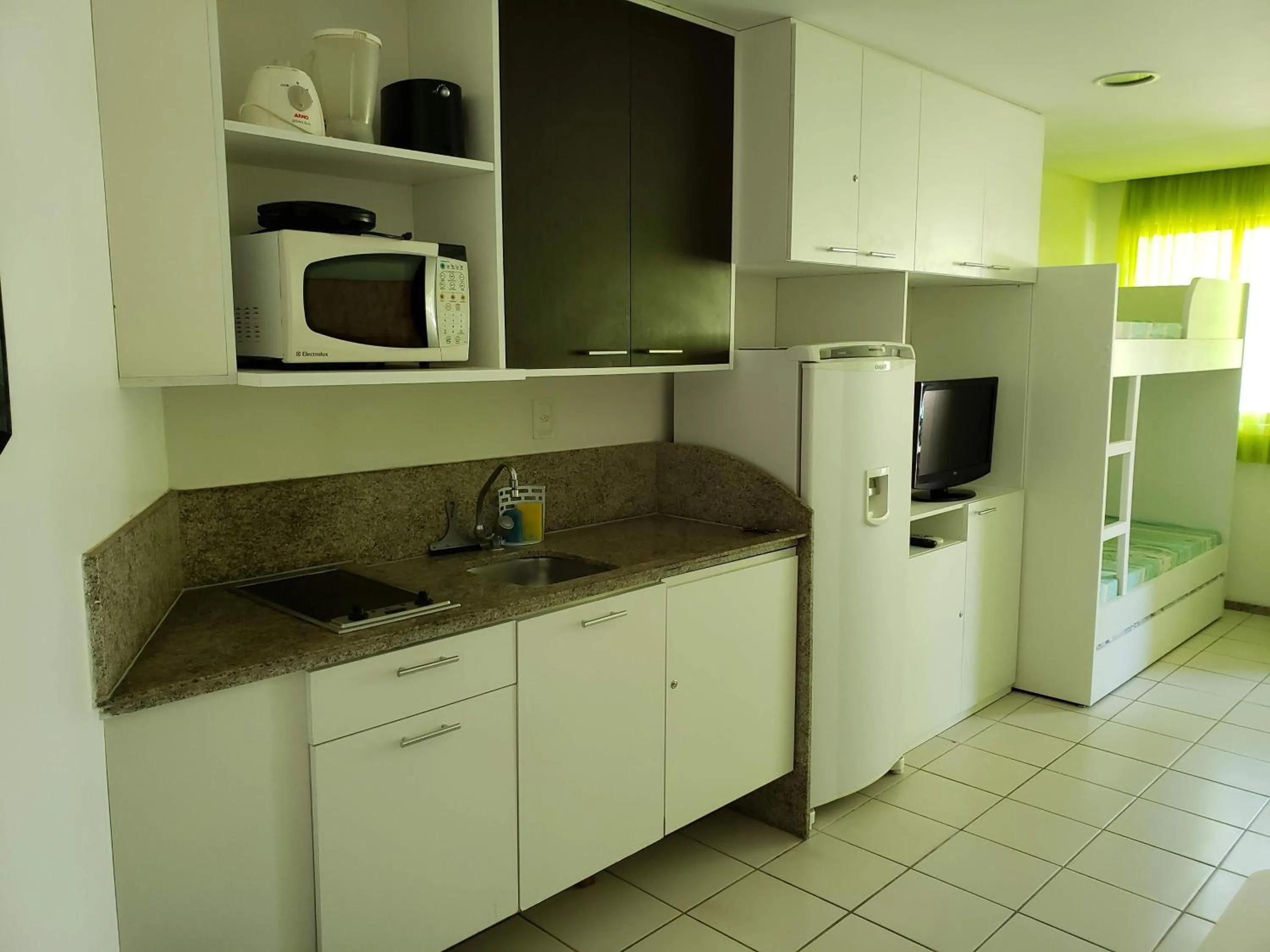 Kitchen or kitchenette in Marulhos Resort by Smart Stays