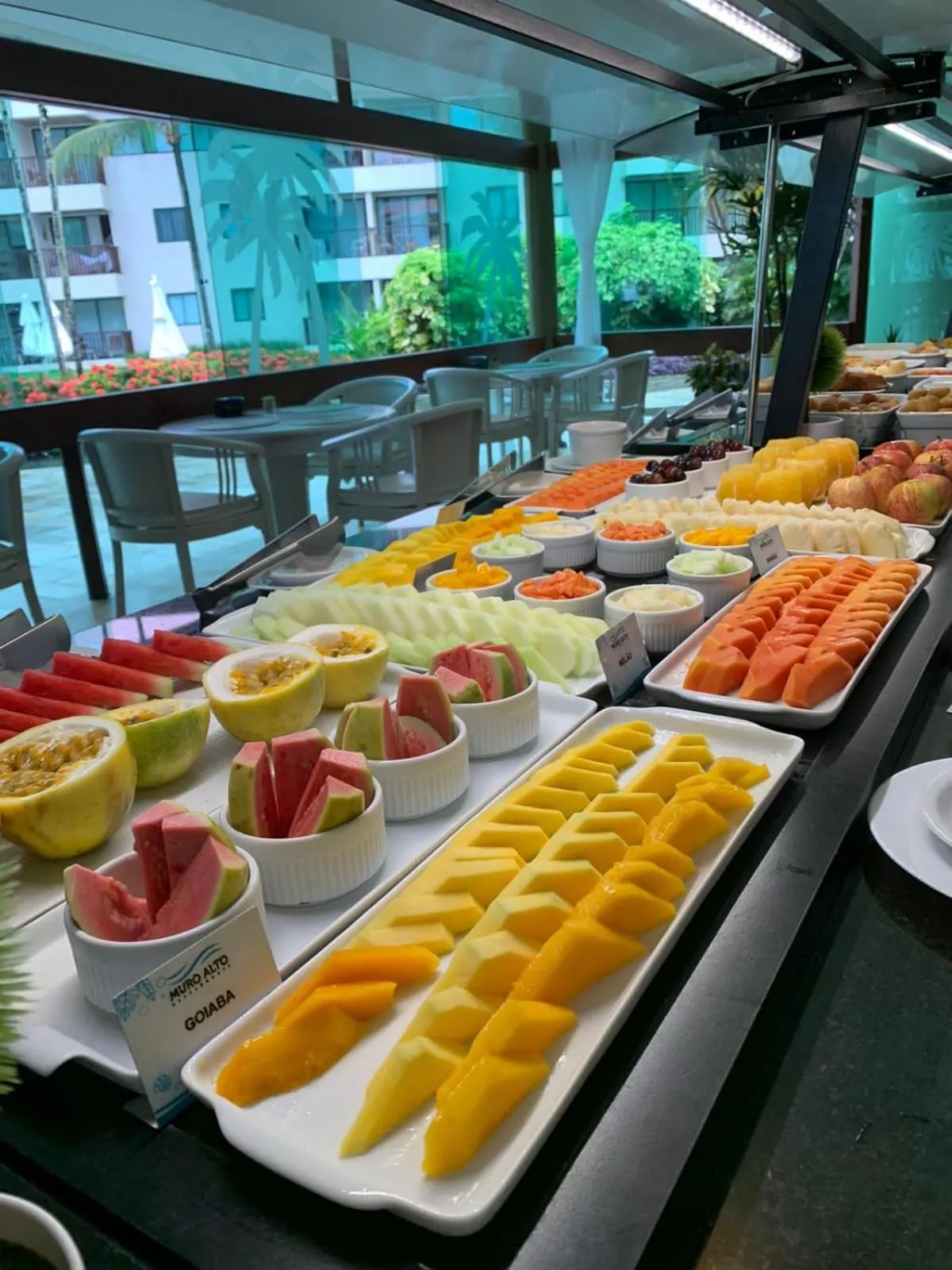 Restaurant/places to eat in Marulhos Resort by Smart Stays