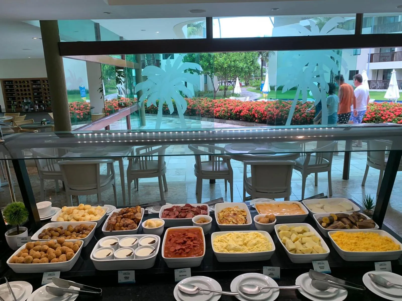 Restaurant/places to eat in Marulhos Resort by Smart Stays