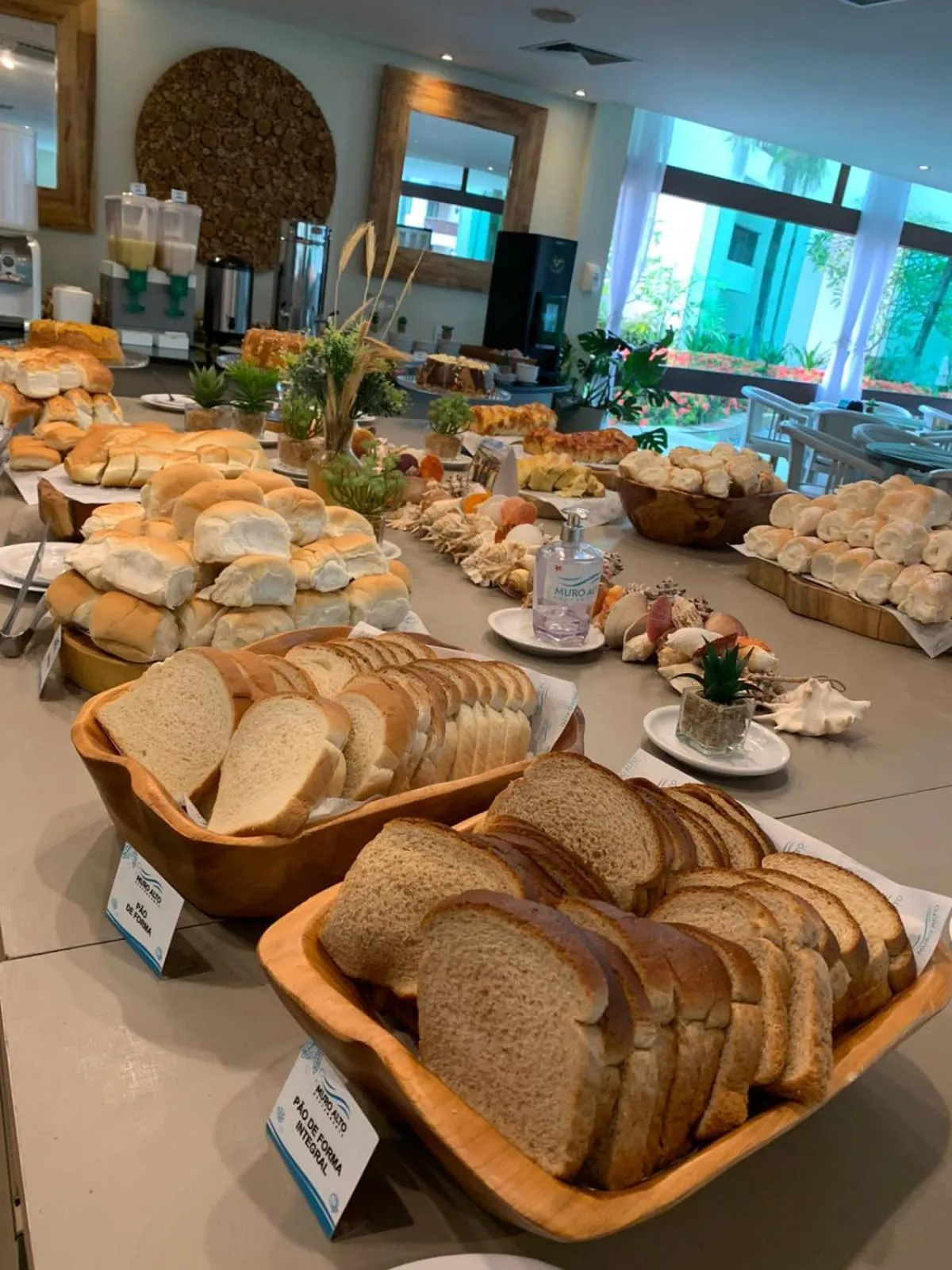 Restaurant/places to eat in Marulhos Resort by Smart Stays