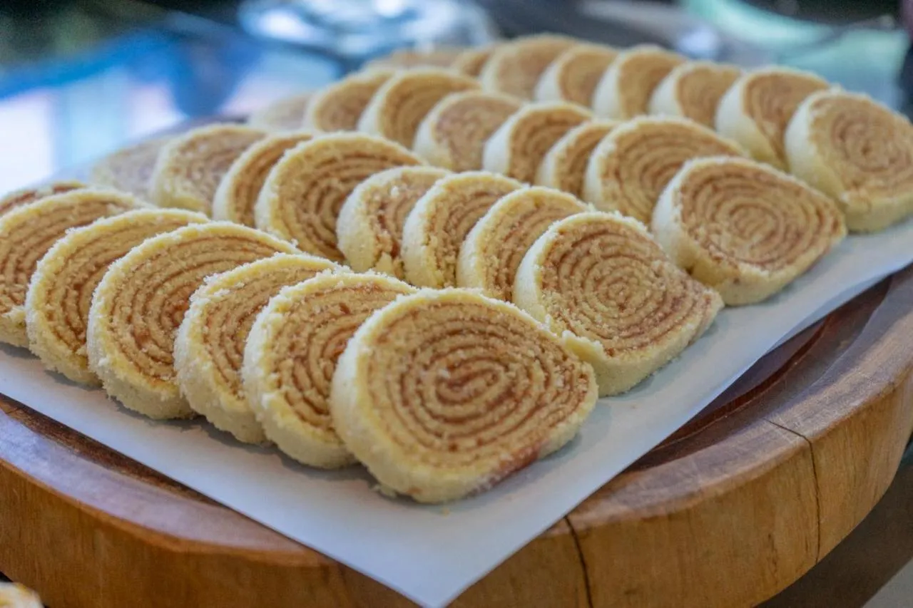 Restaurant/places to eat in Marulhos Resort by Smart Stays