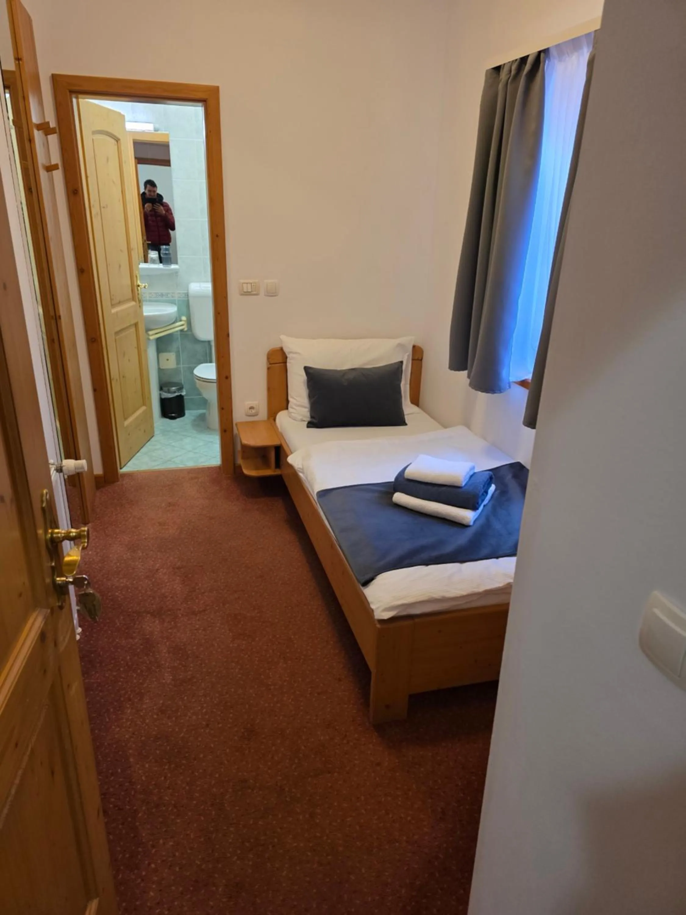 Bed in Hotel Rakov Skocjan