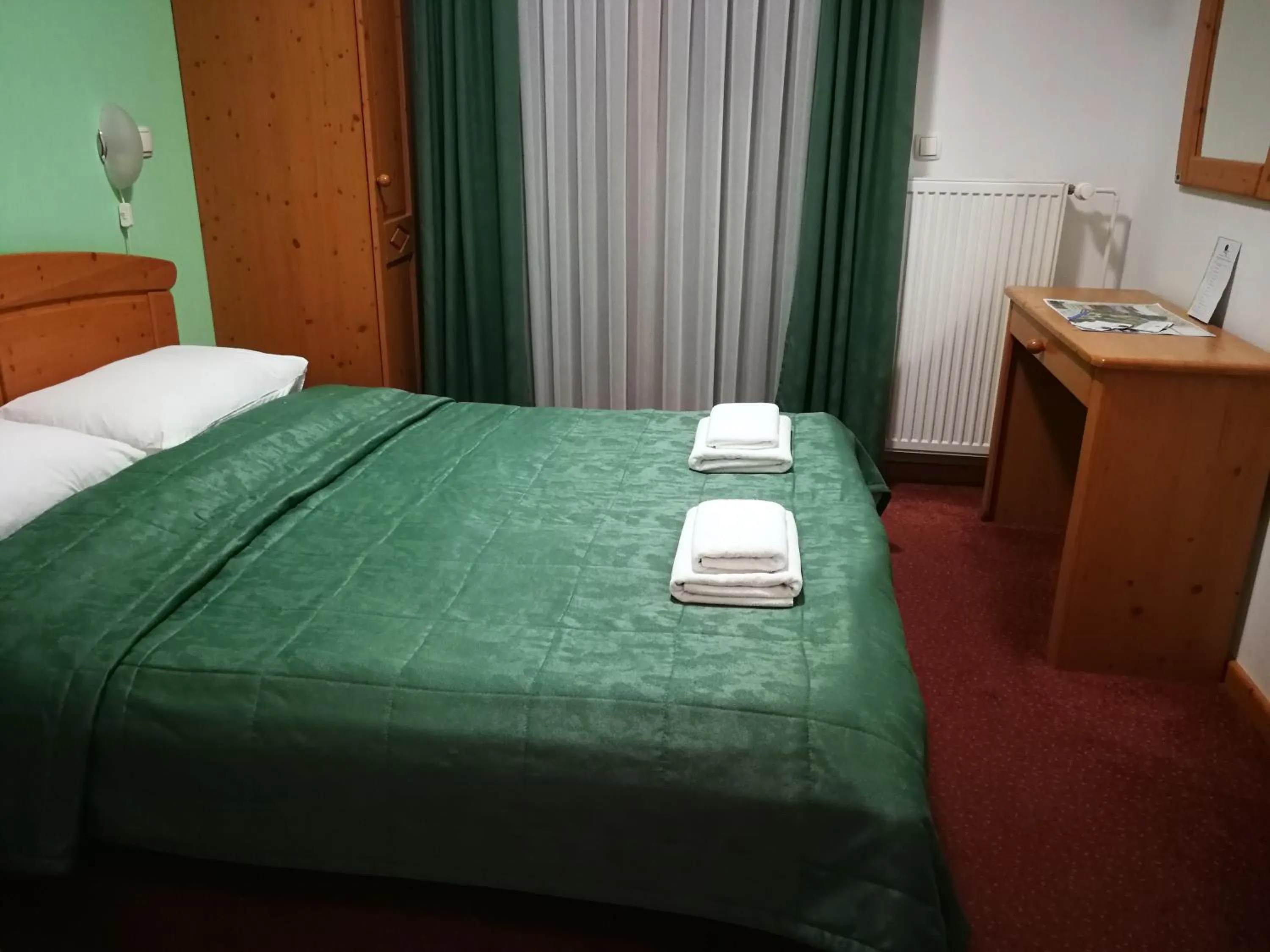 Bed in Hotel Rakov Skocjan