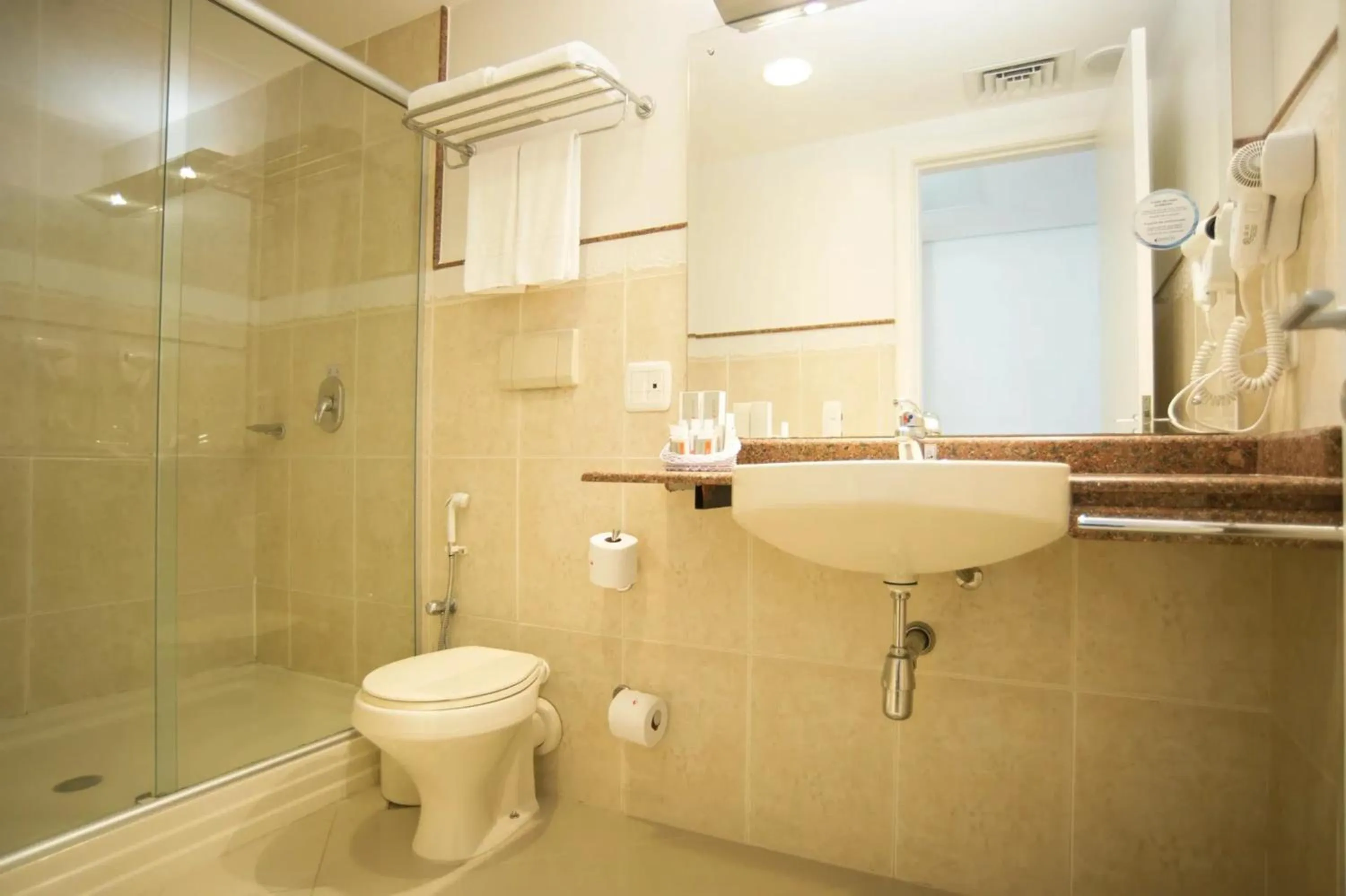 Bathroom in Intercity Caxias do Sul