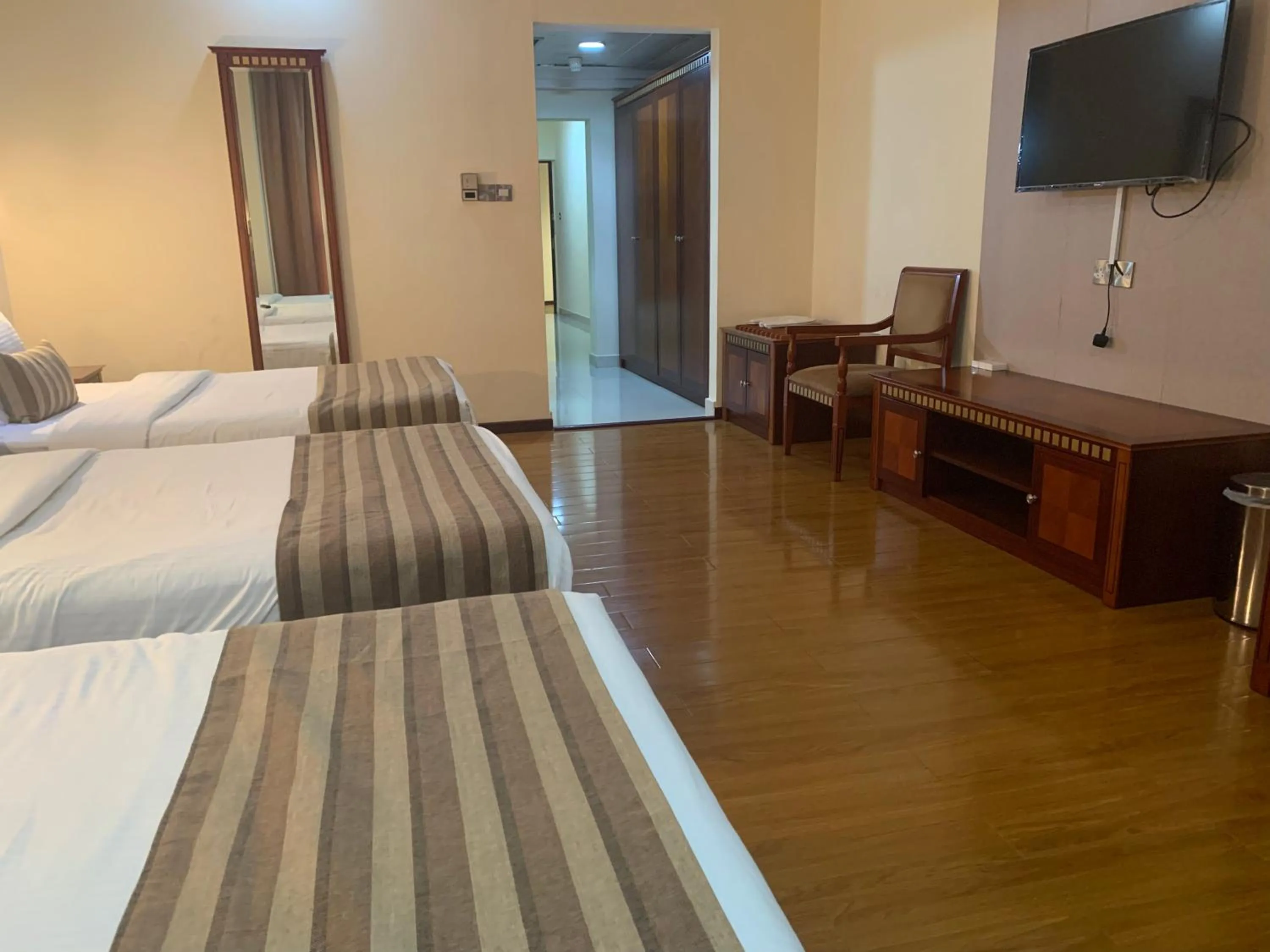 Bedroom, Bed in Hamdan Plaza Hotel Salalah, an HTG Hotel