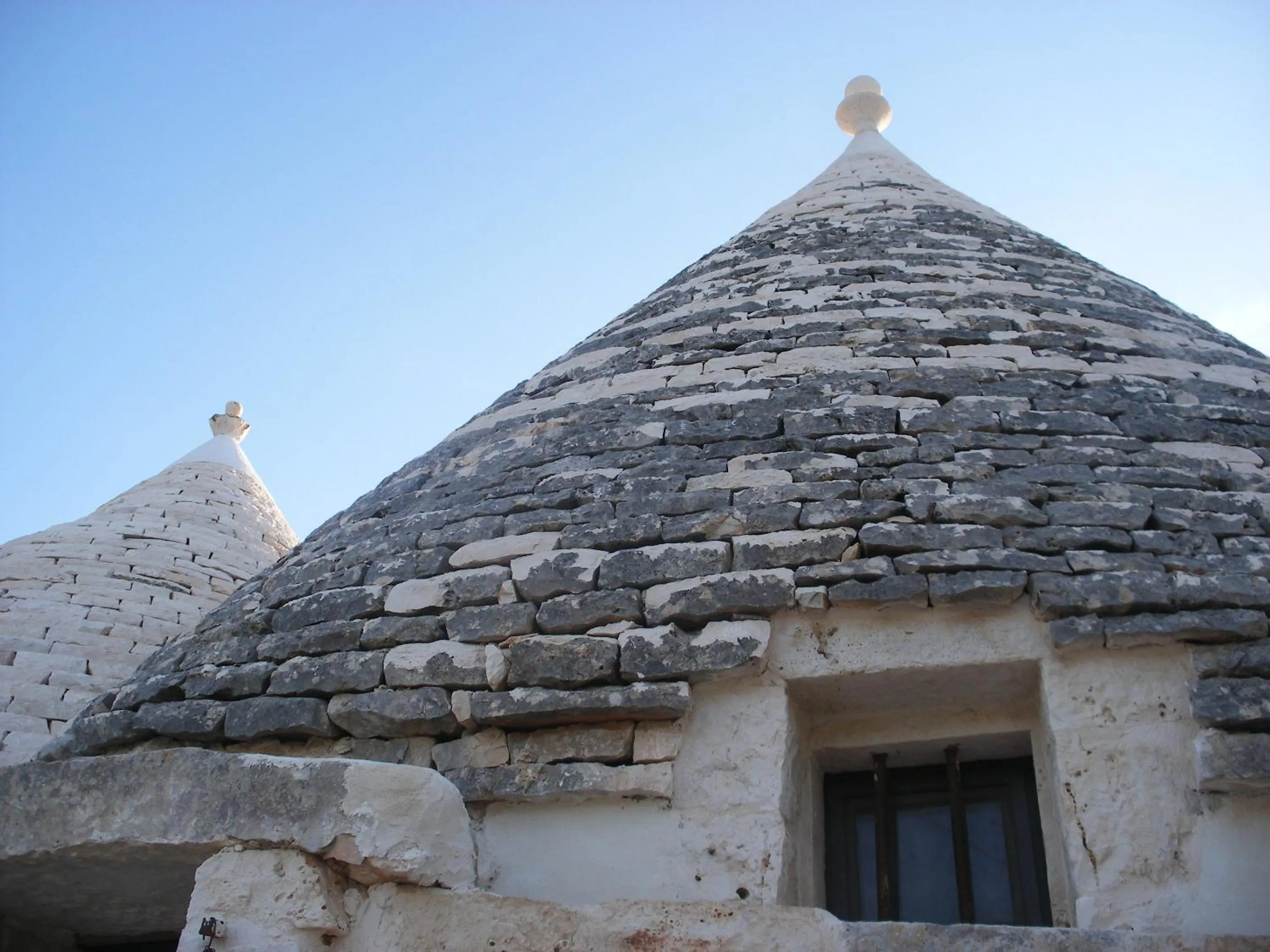 Decorative detail in Trulli Resort Monte Pasubio Trulli bbalberobellocom