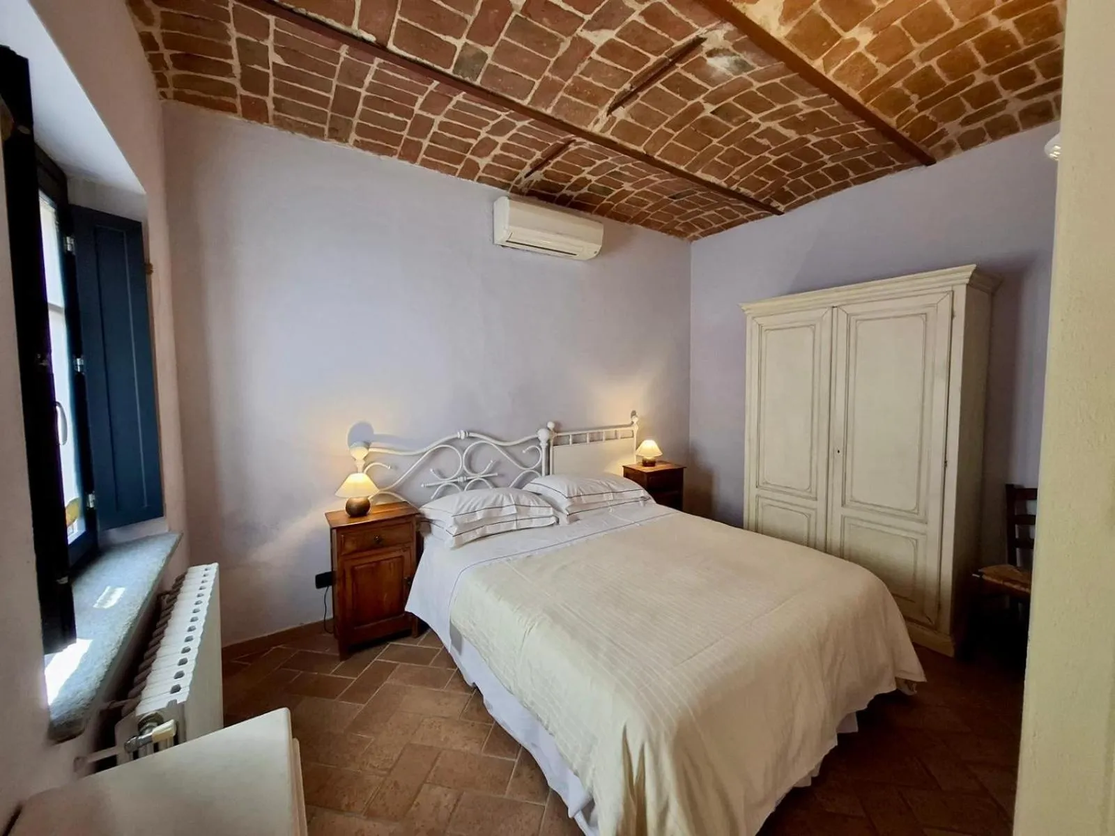 Bedroom, Bed in Le Serre Suites & Apartments