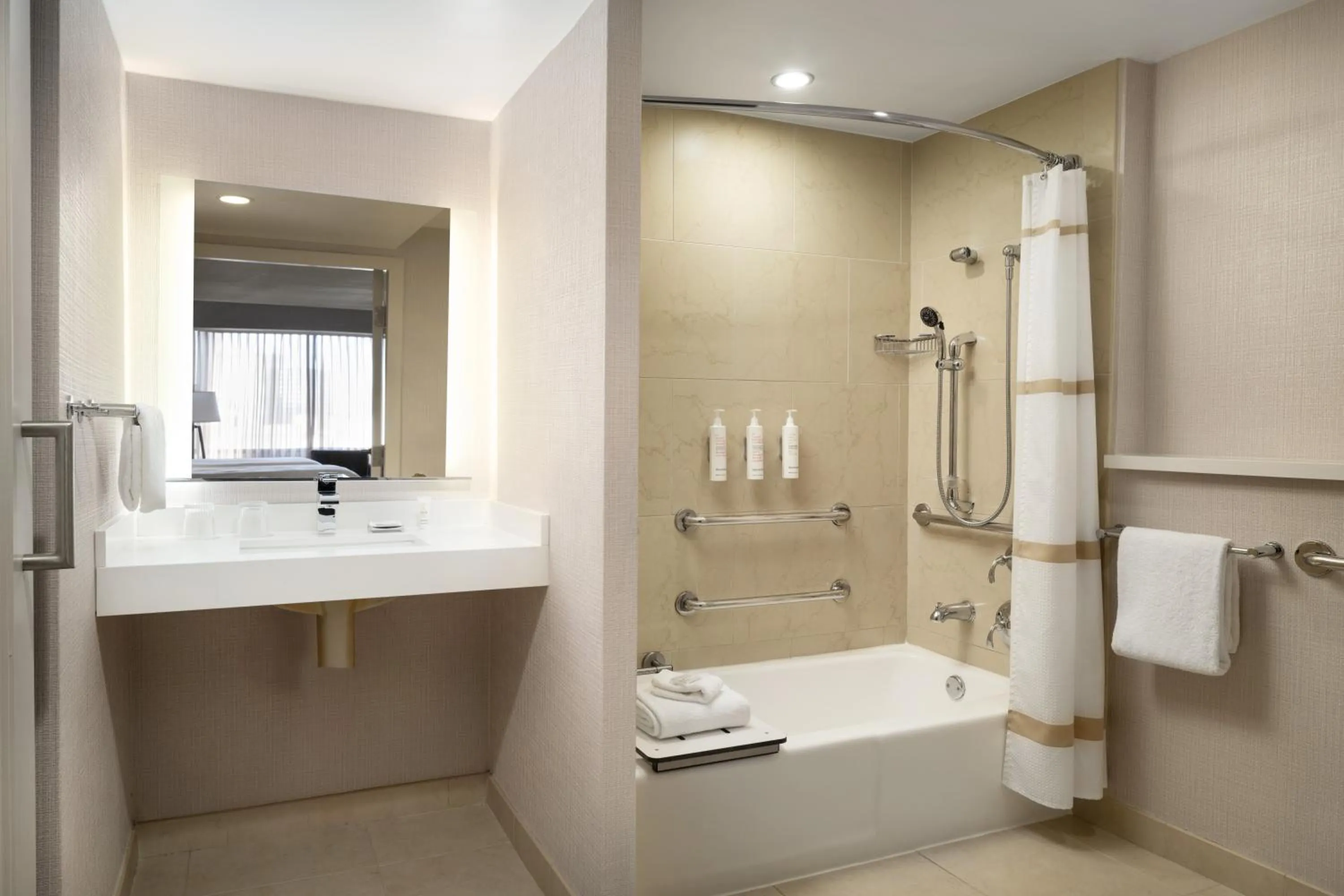 Bathroom in San Francisco Marriott Union Square