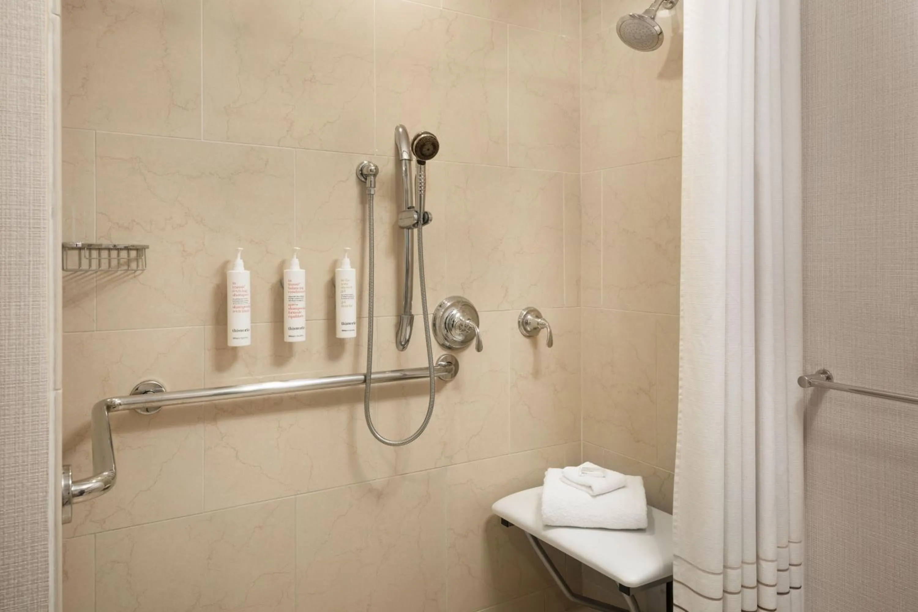 Bathroom in San Francisco Marriott Union Square