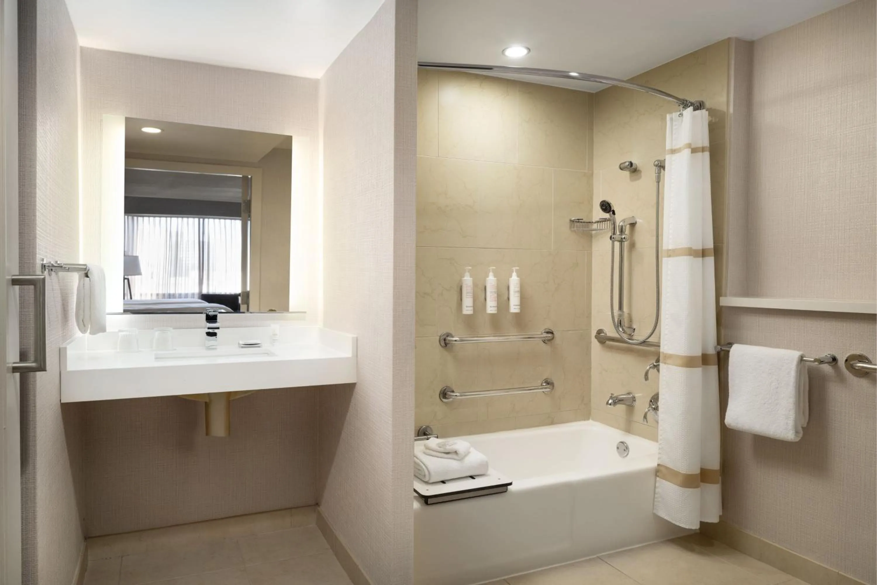 Bathroom in San Francisco Marriott Union Square