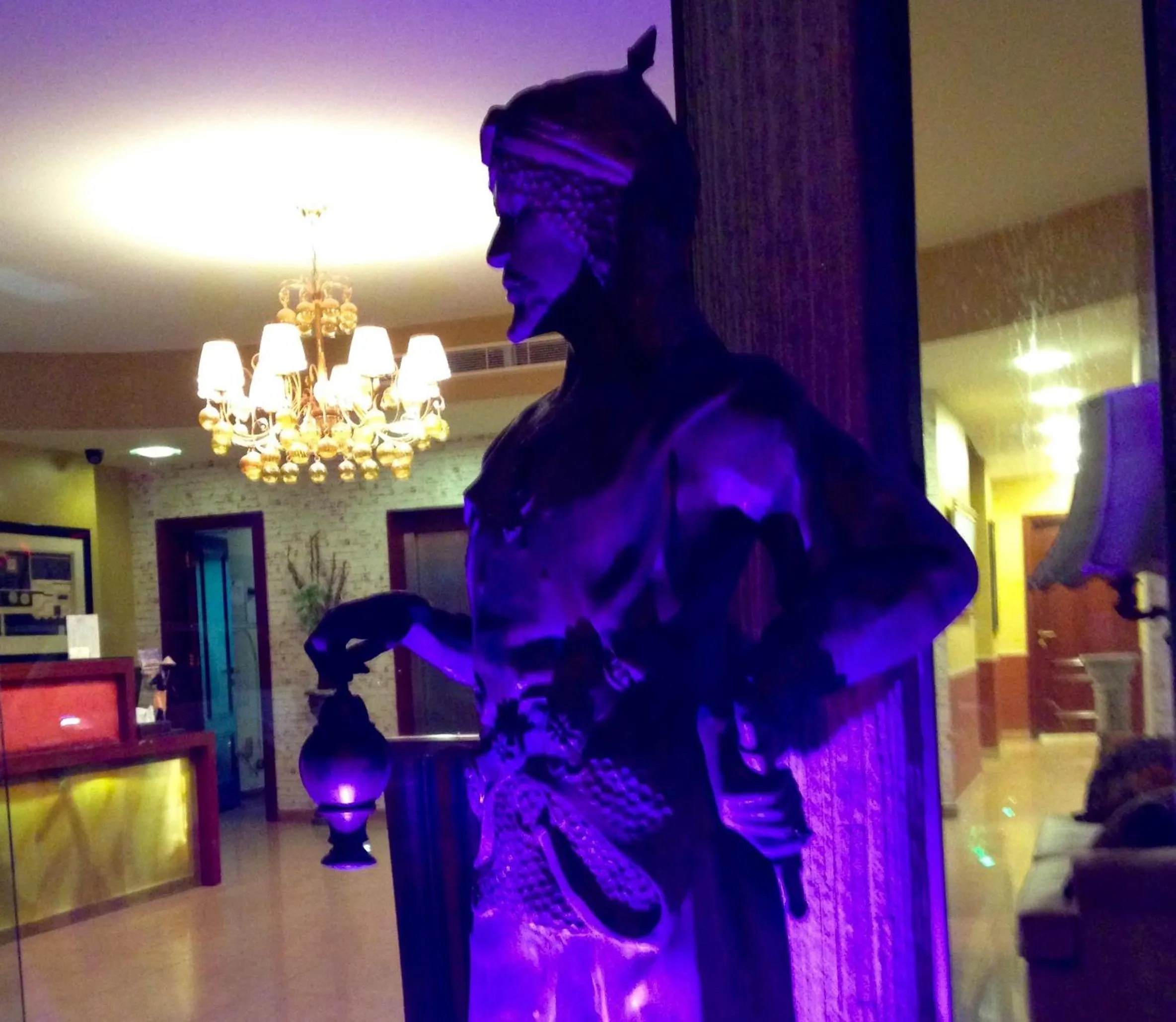 Night in Midtown Hotel & Suites