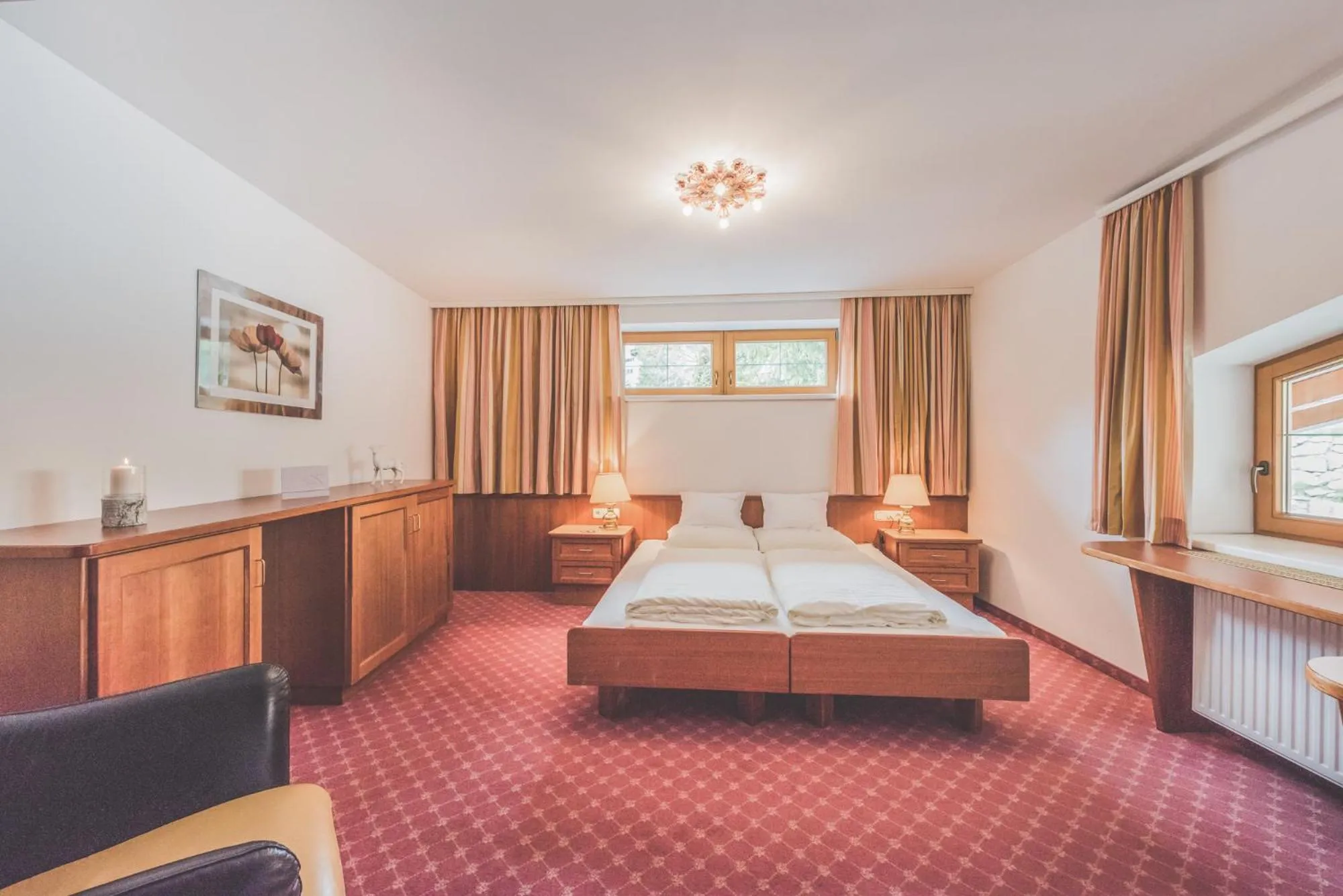 Bedroom, Bed in Kertess