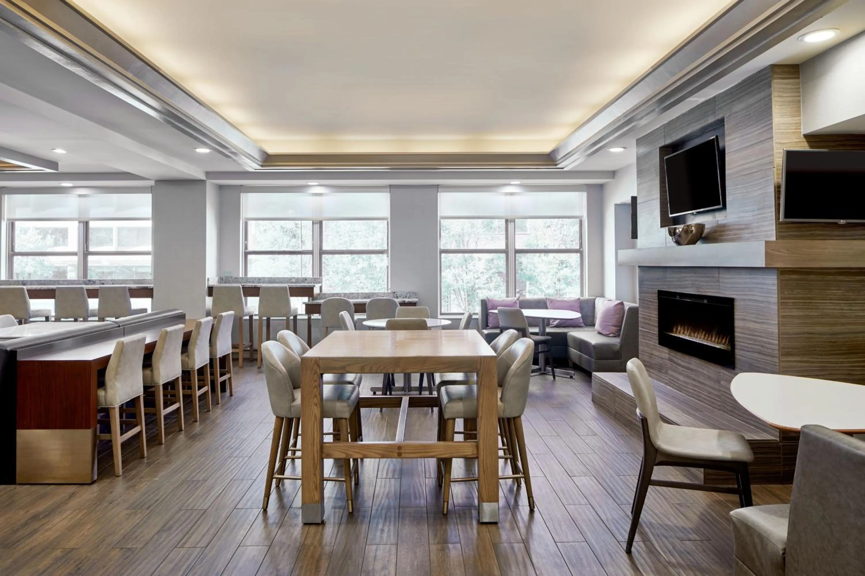 Lobby or reception in Residence Inn Washington, DC/ Downtown