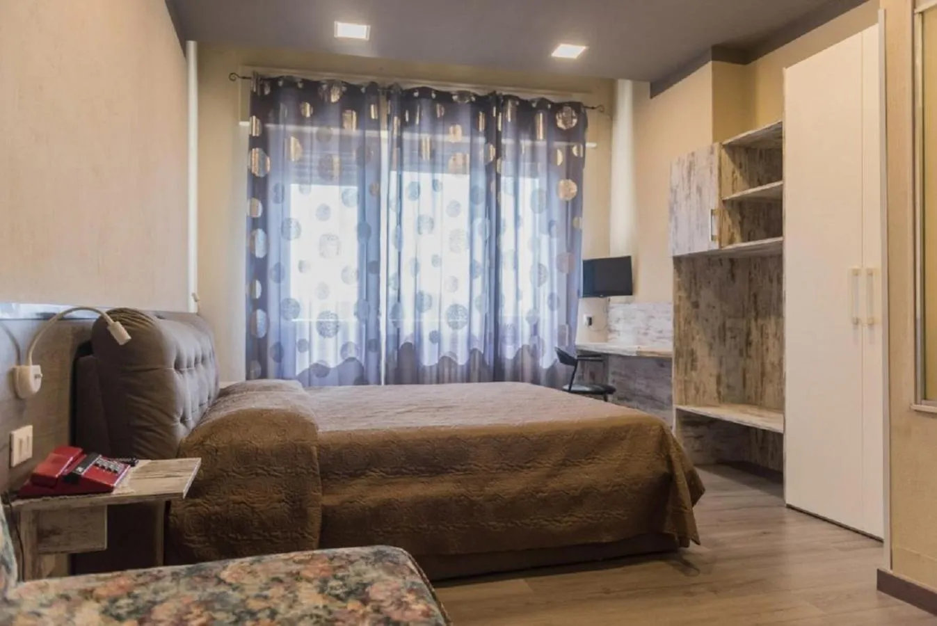 Bedroom in Hotel Royal