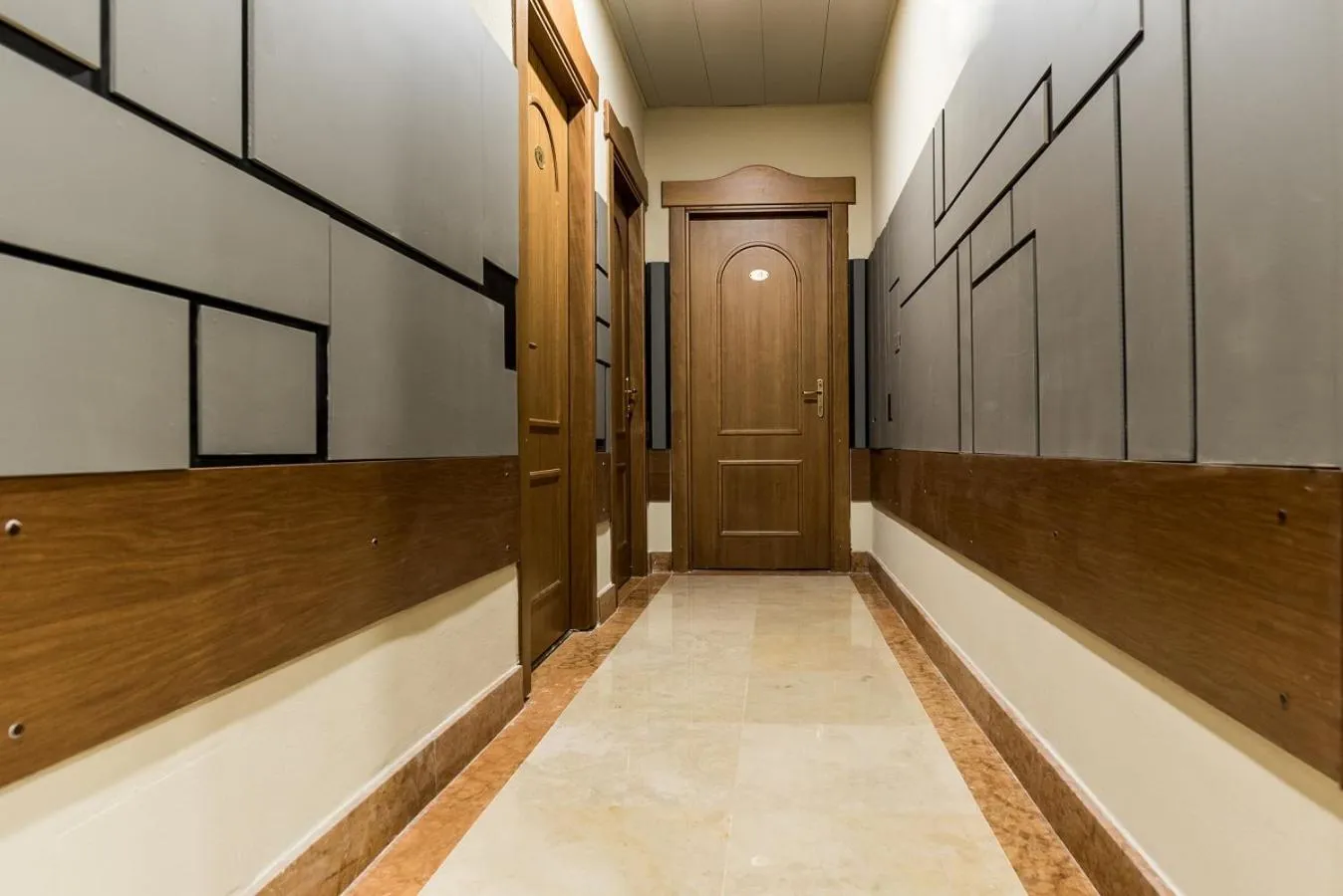 Area and facilities in Hotel Royal