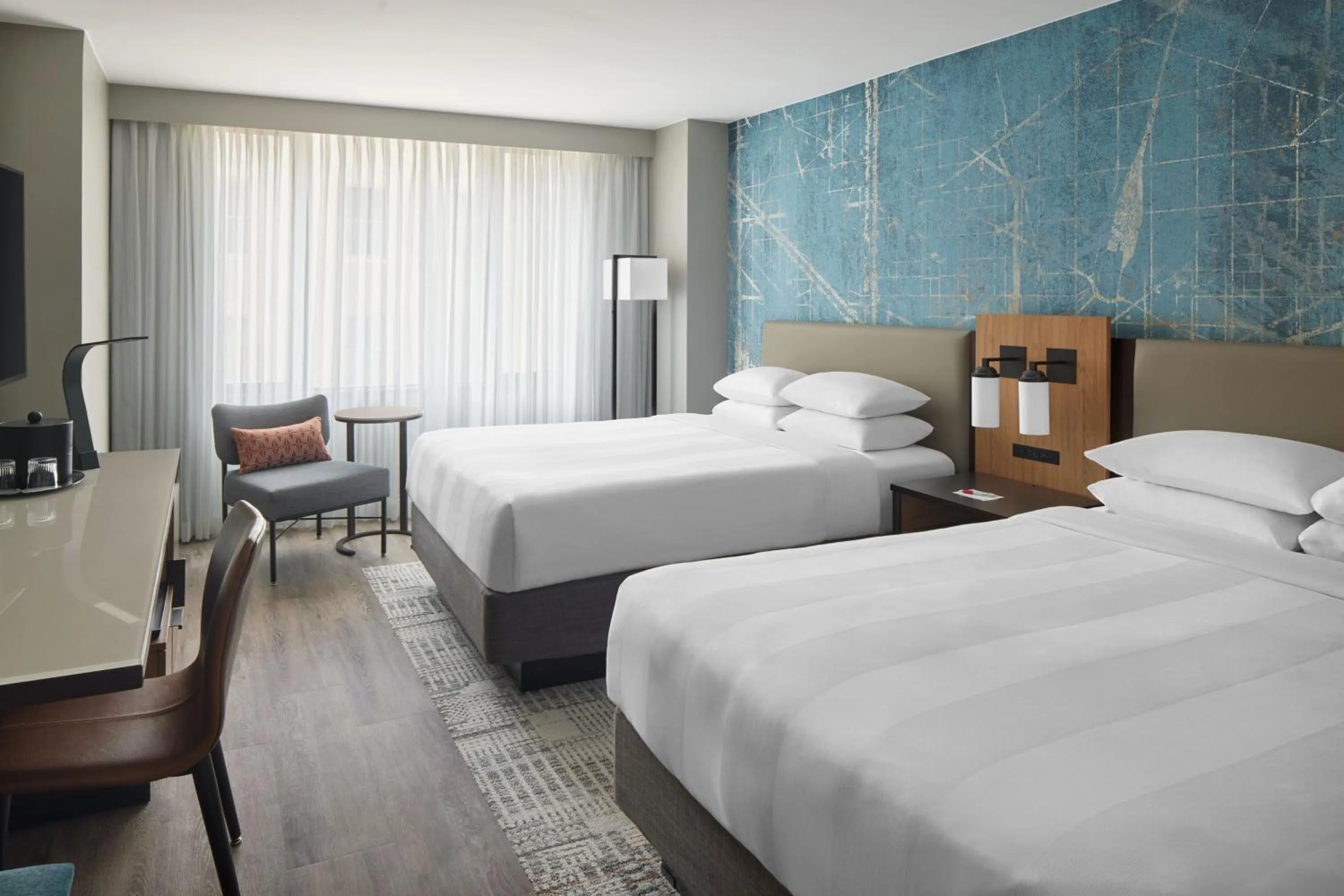 Photo of the whole room, Bed in Washington Marriott at Metro Center