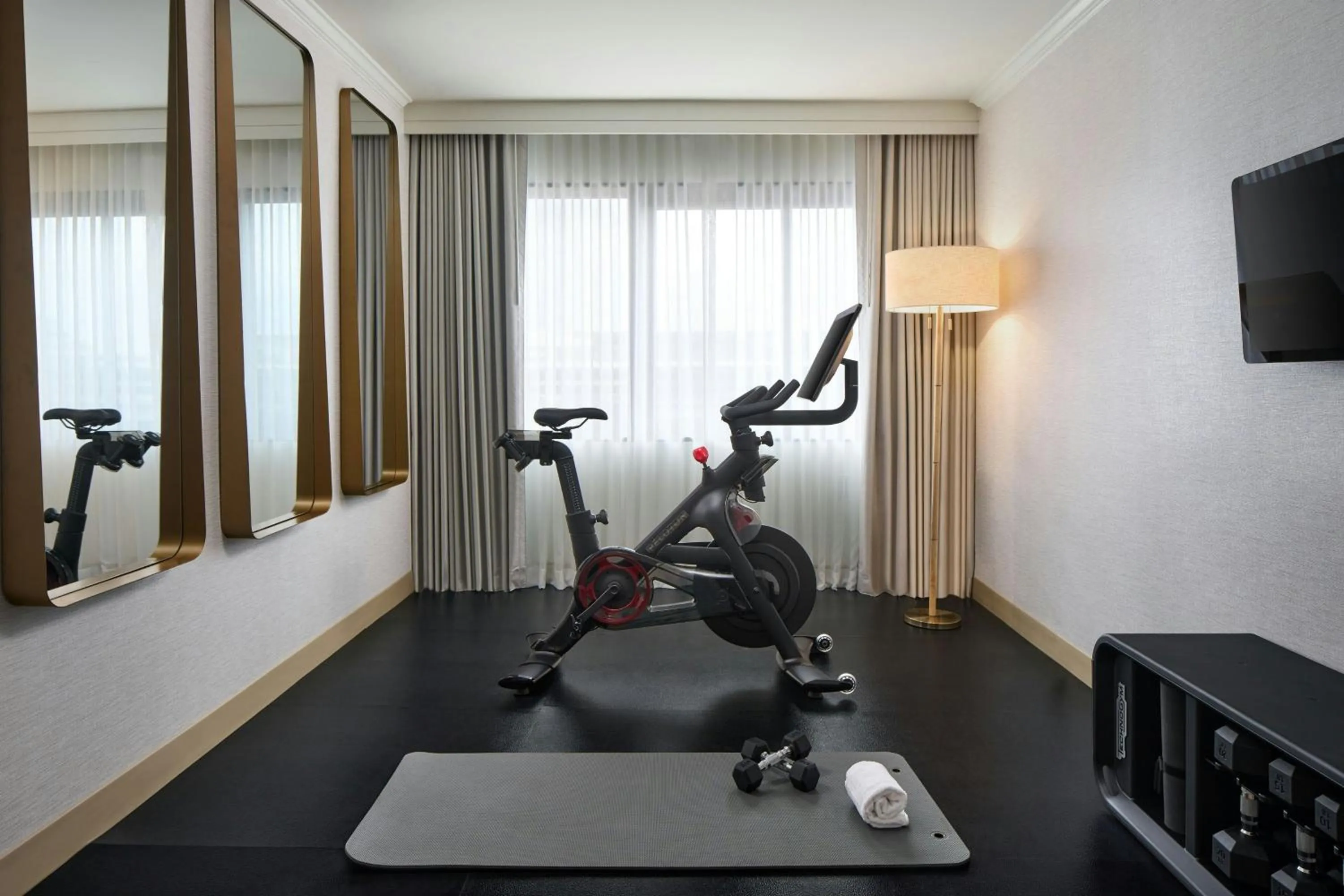 Bedroom in The Westin DC Downtown