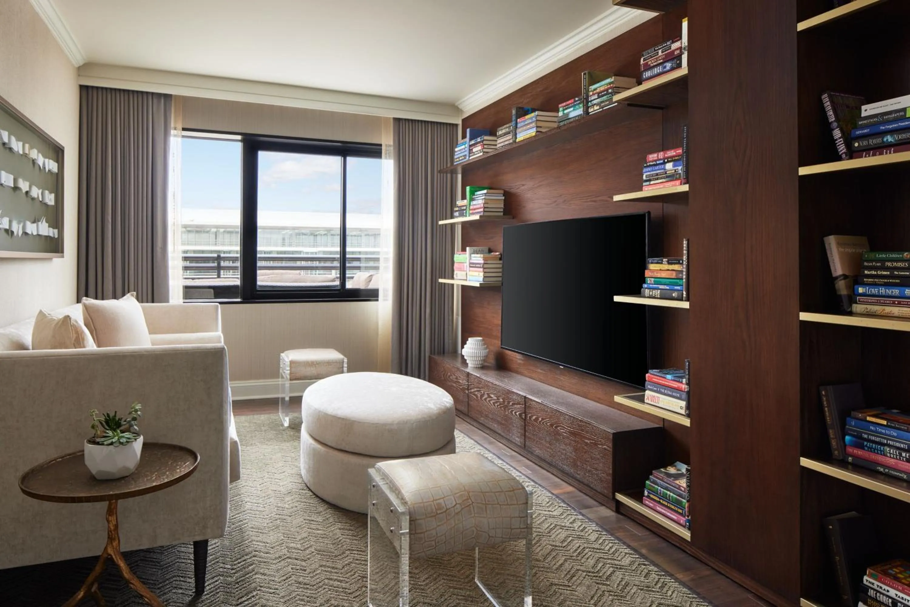 Bedroom in The Westin DC Downtown