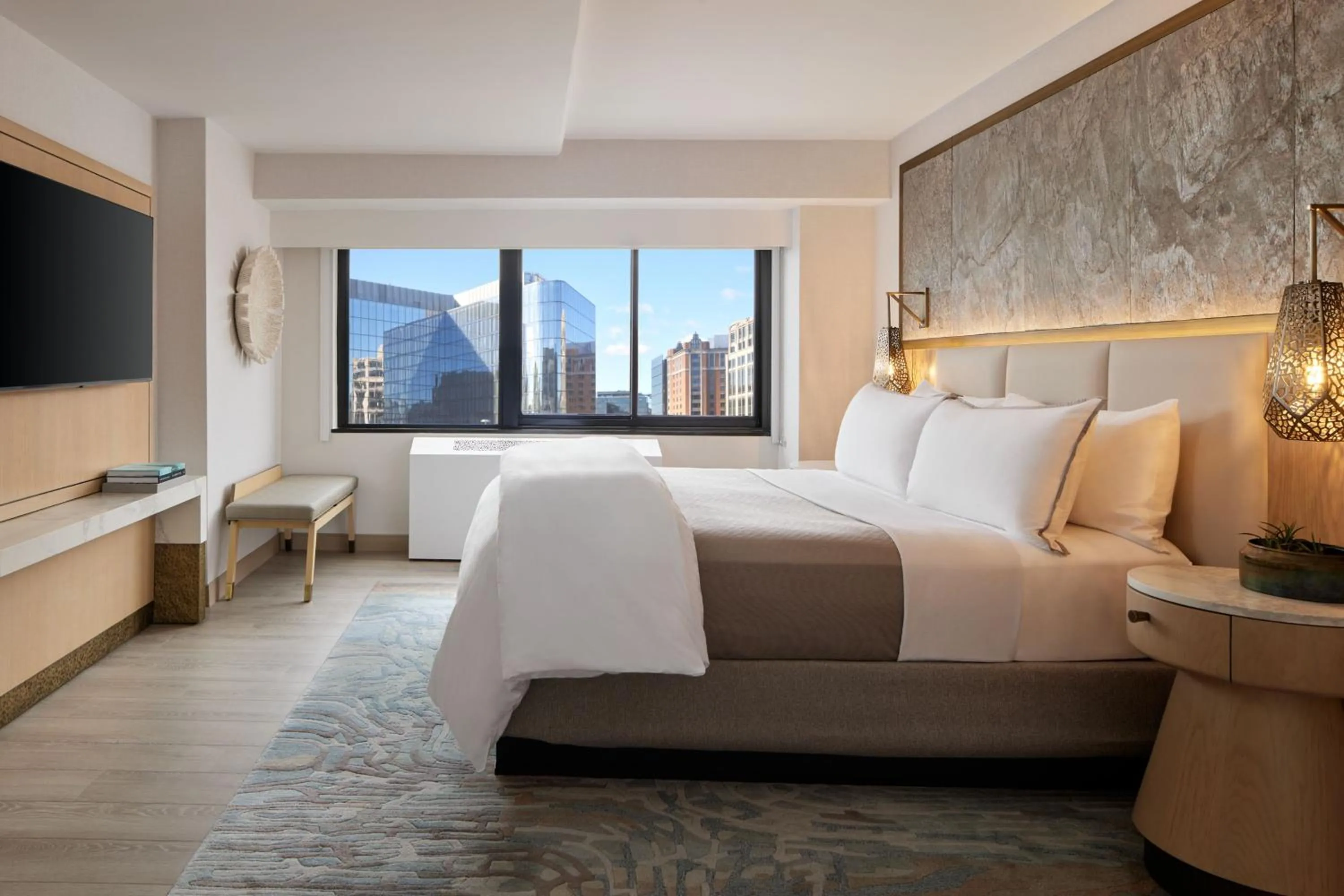 Bedroom, Bed in The Westin DC Downtown