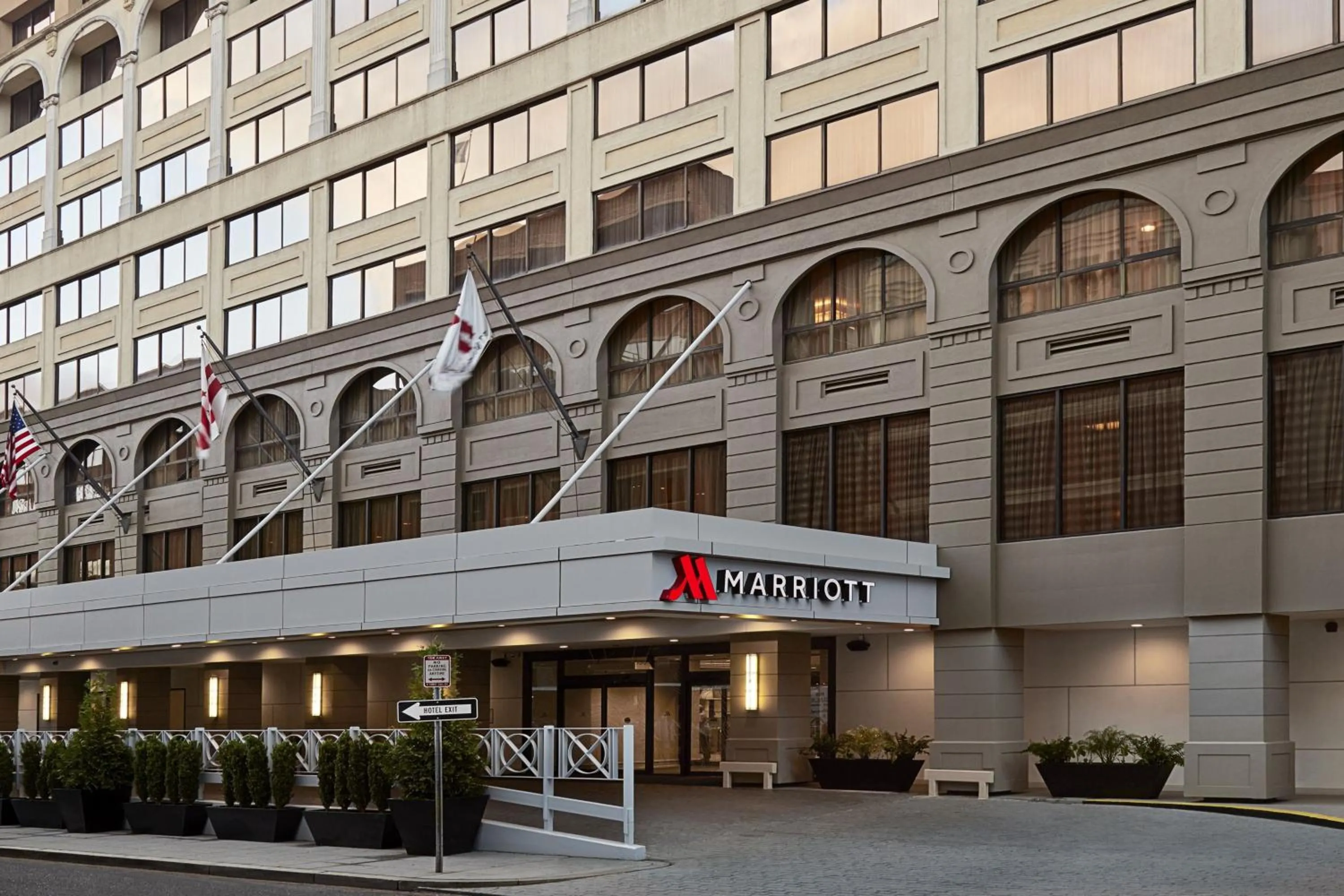 Property building in Washington Marriott Georgetown