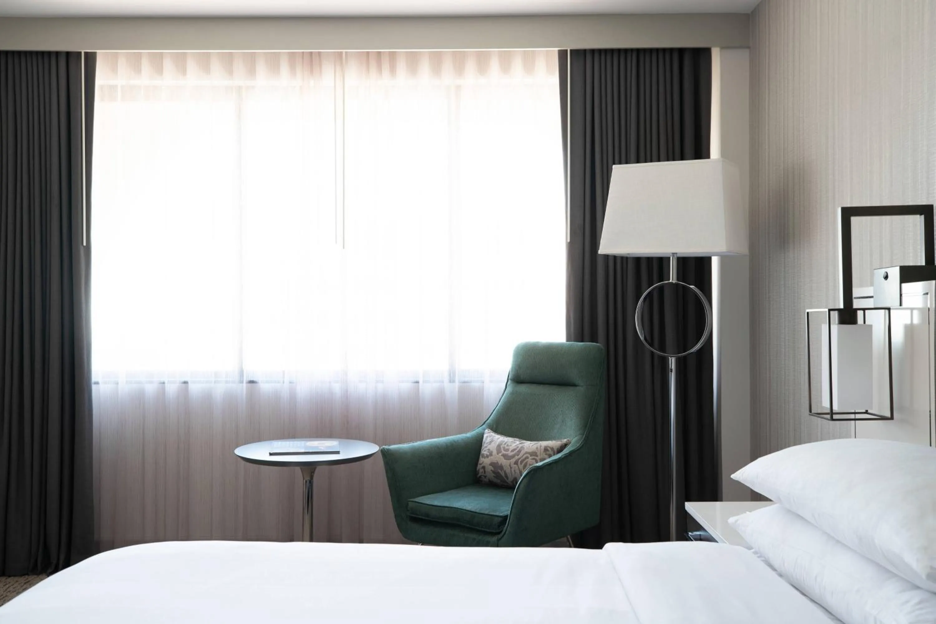 Photo of the whole room, Bed in Washington Marriott Georgetown