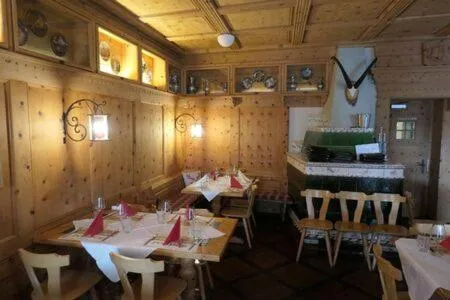 Restaurant/places to eat in Hotel Franziskaner