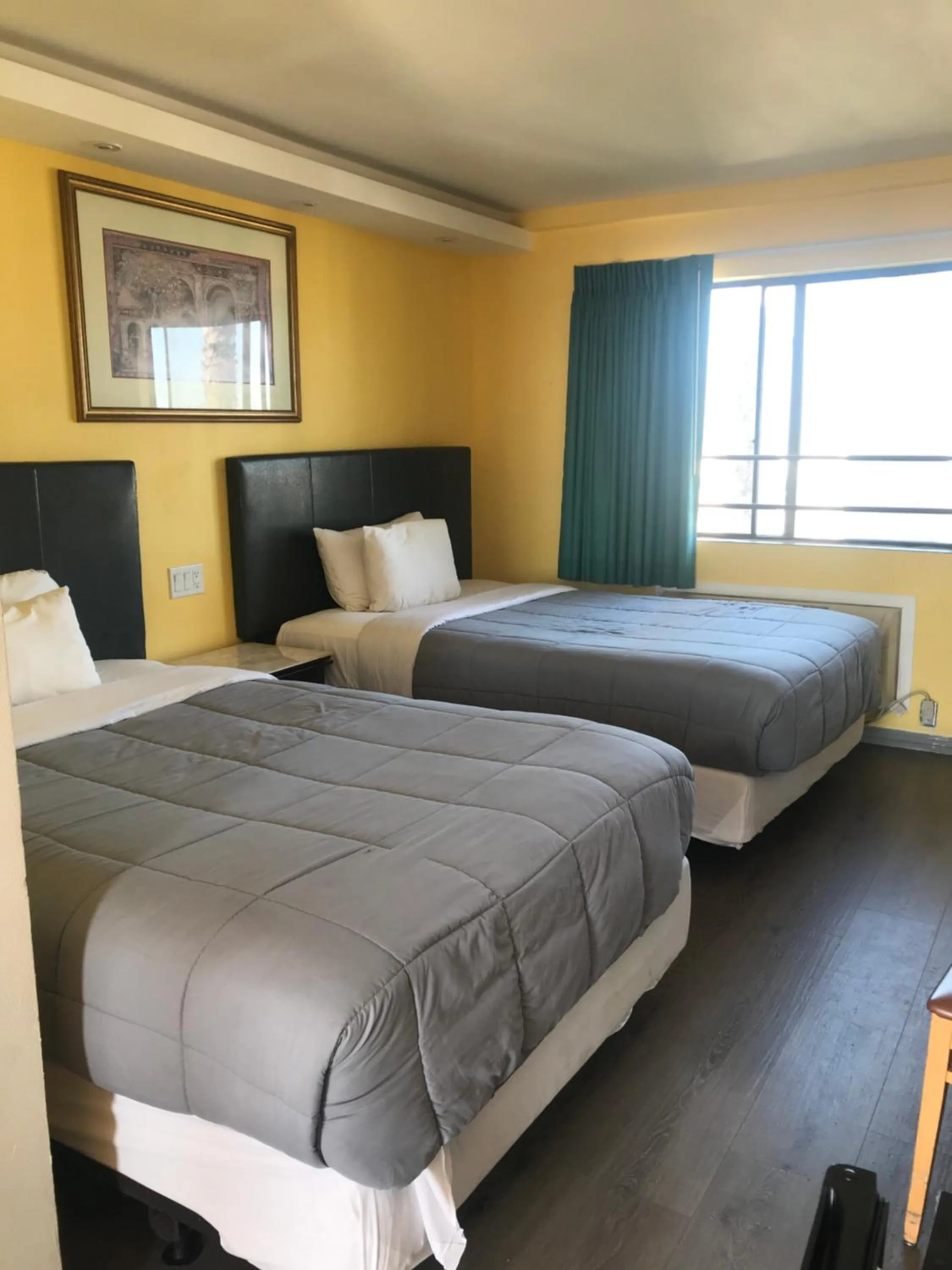 Bedroom, Bed in 777 Motor Inn