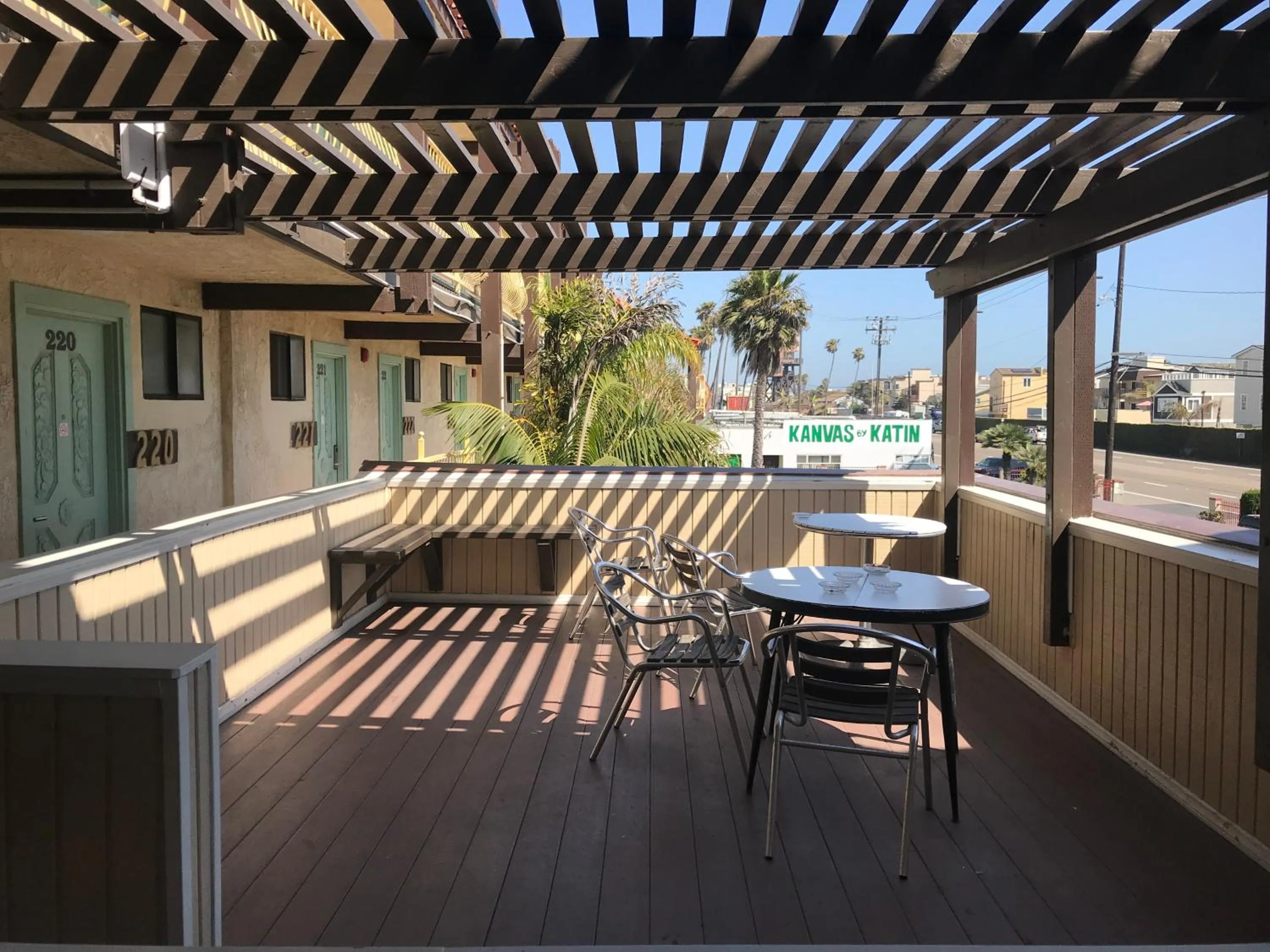 Patio in 777 Motor Inn