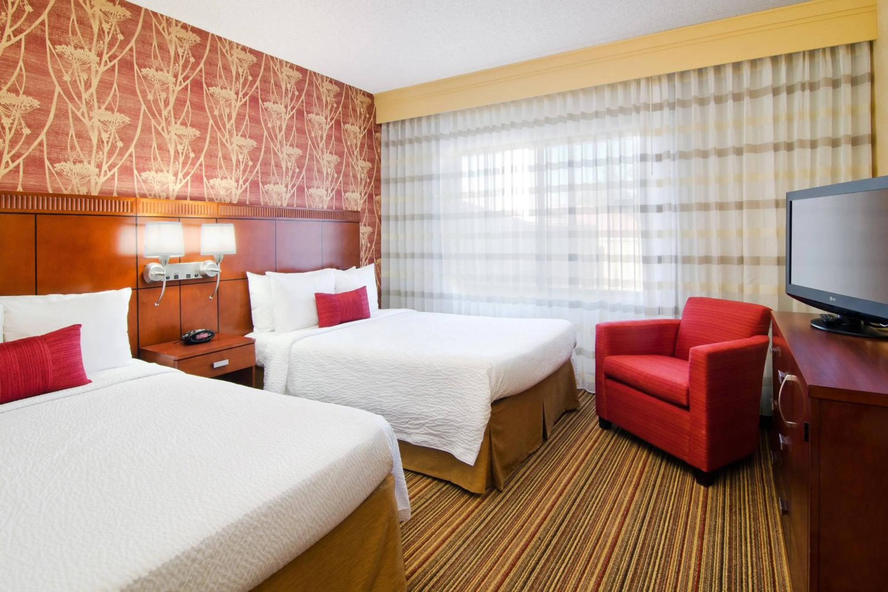 Bedroom, Bed in Courtyard by Marriott Albuquerque Airport