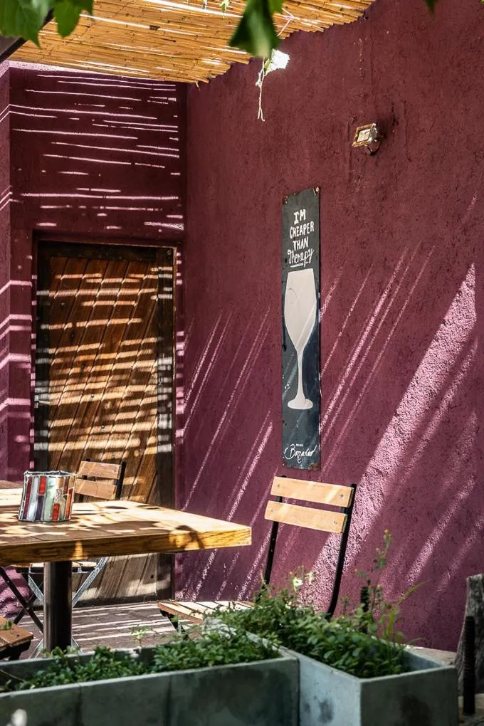 Decorative detail in Posada Borravino