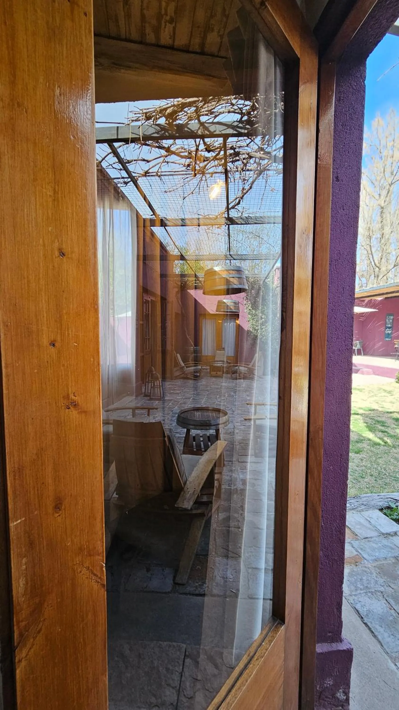 Garden view in Posada Borravino